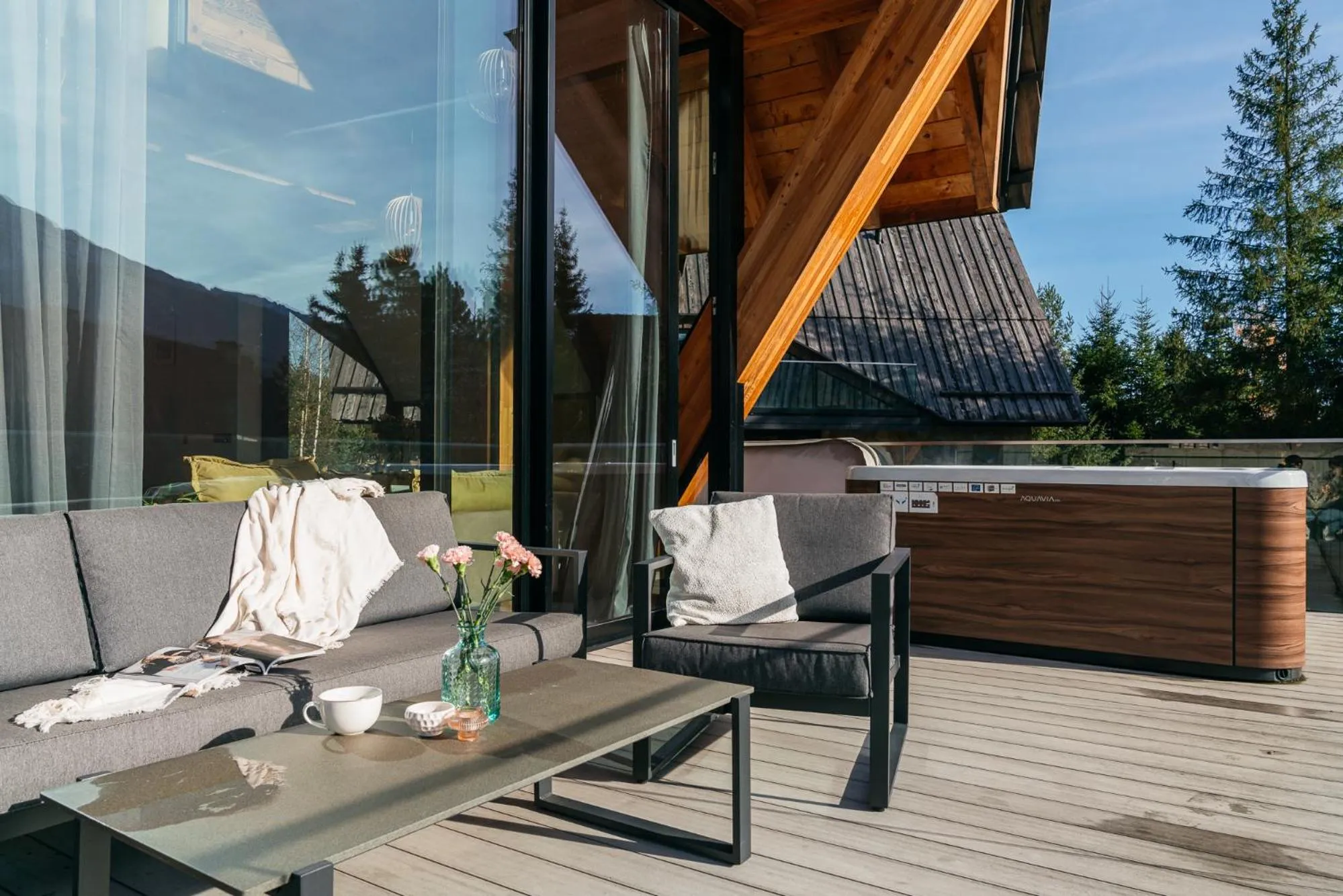 Patio in Landscape Zakopane - LoftAffair