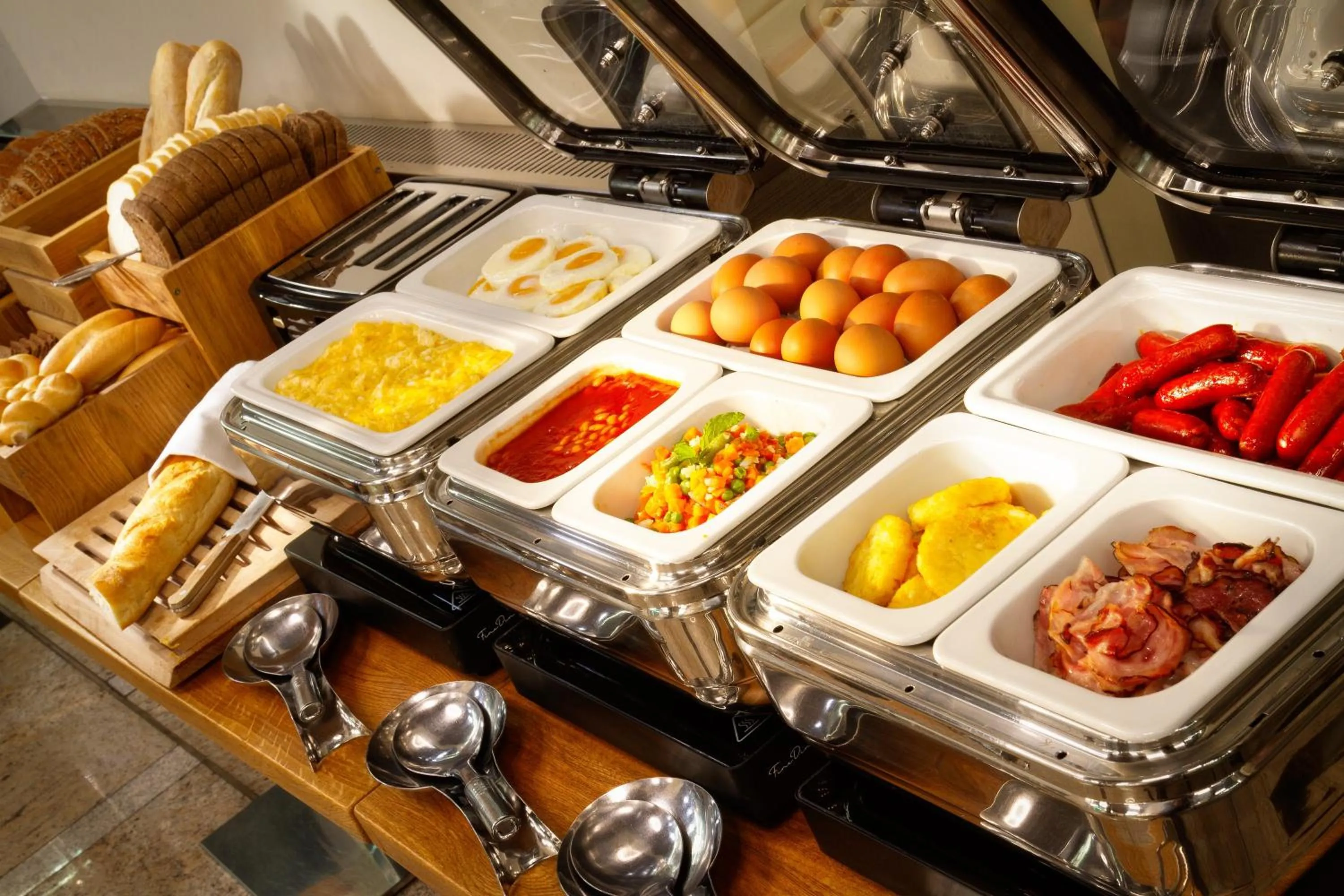 Breakfast in Hotel Essence