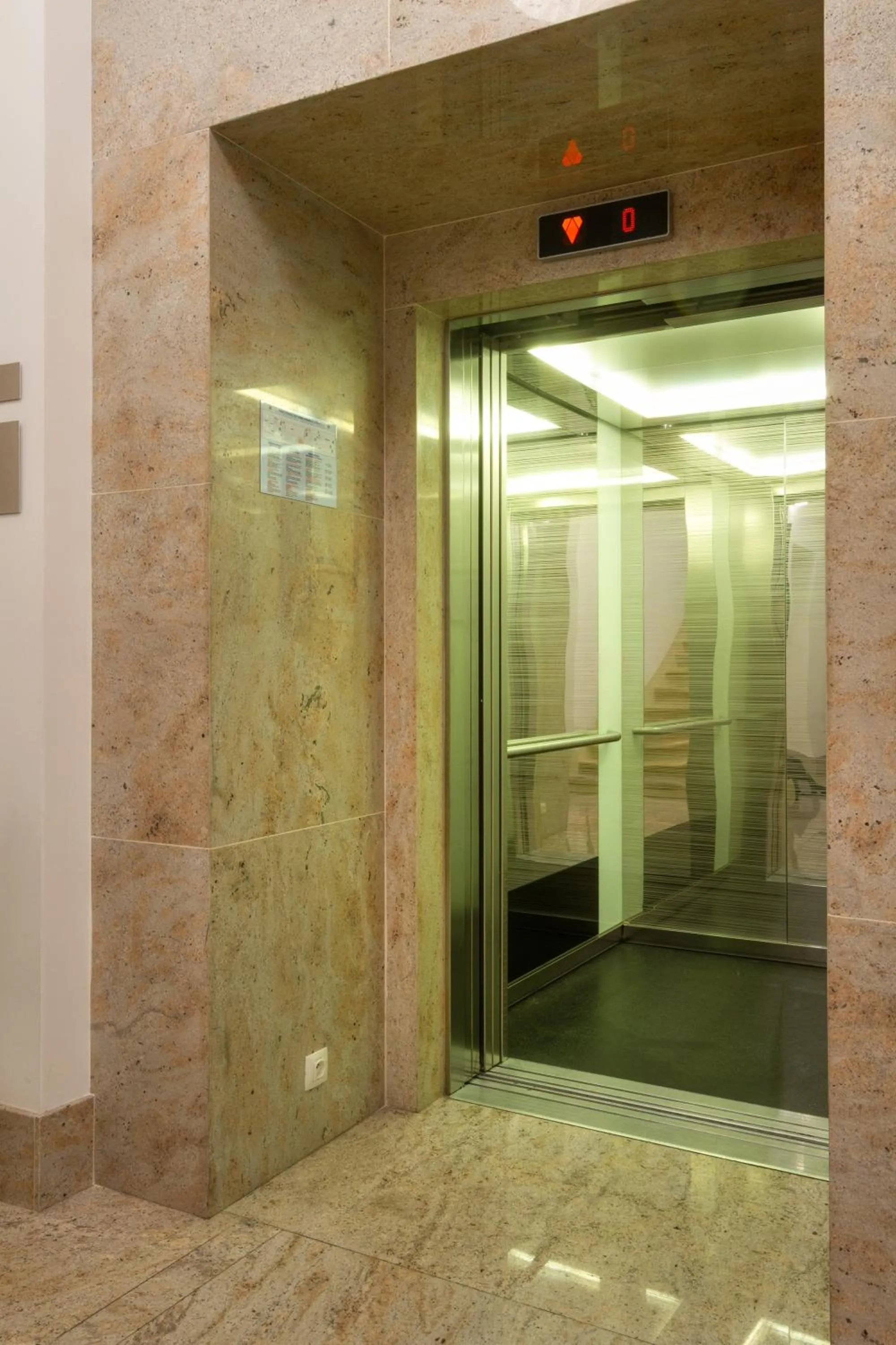 Area and facilities in Hotel Essence