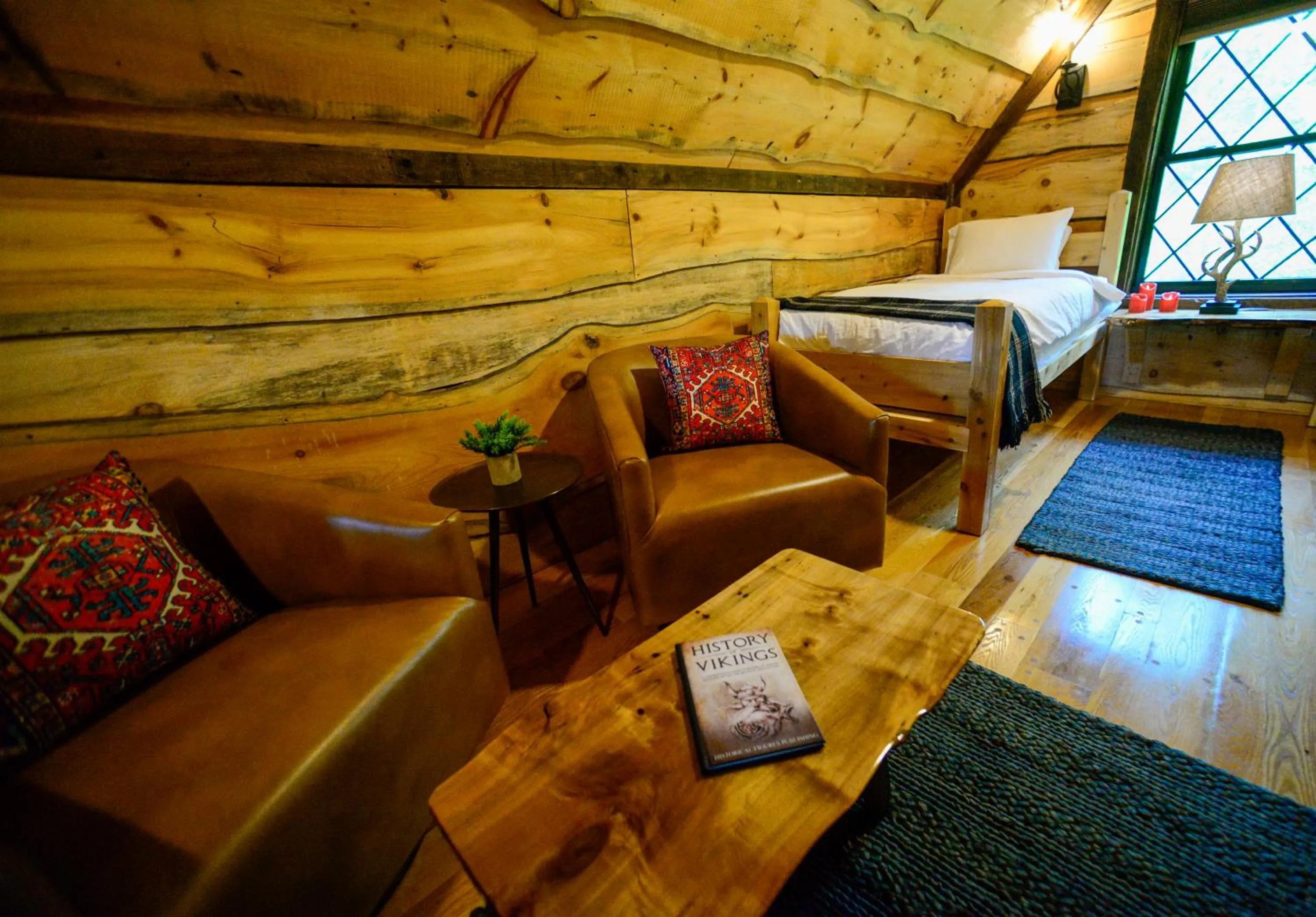Seating area, Bed in Vikings Villages Resort