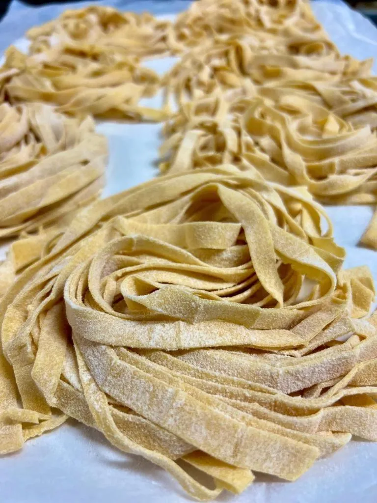 Restaurant/places to eat in Hotel Joli