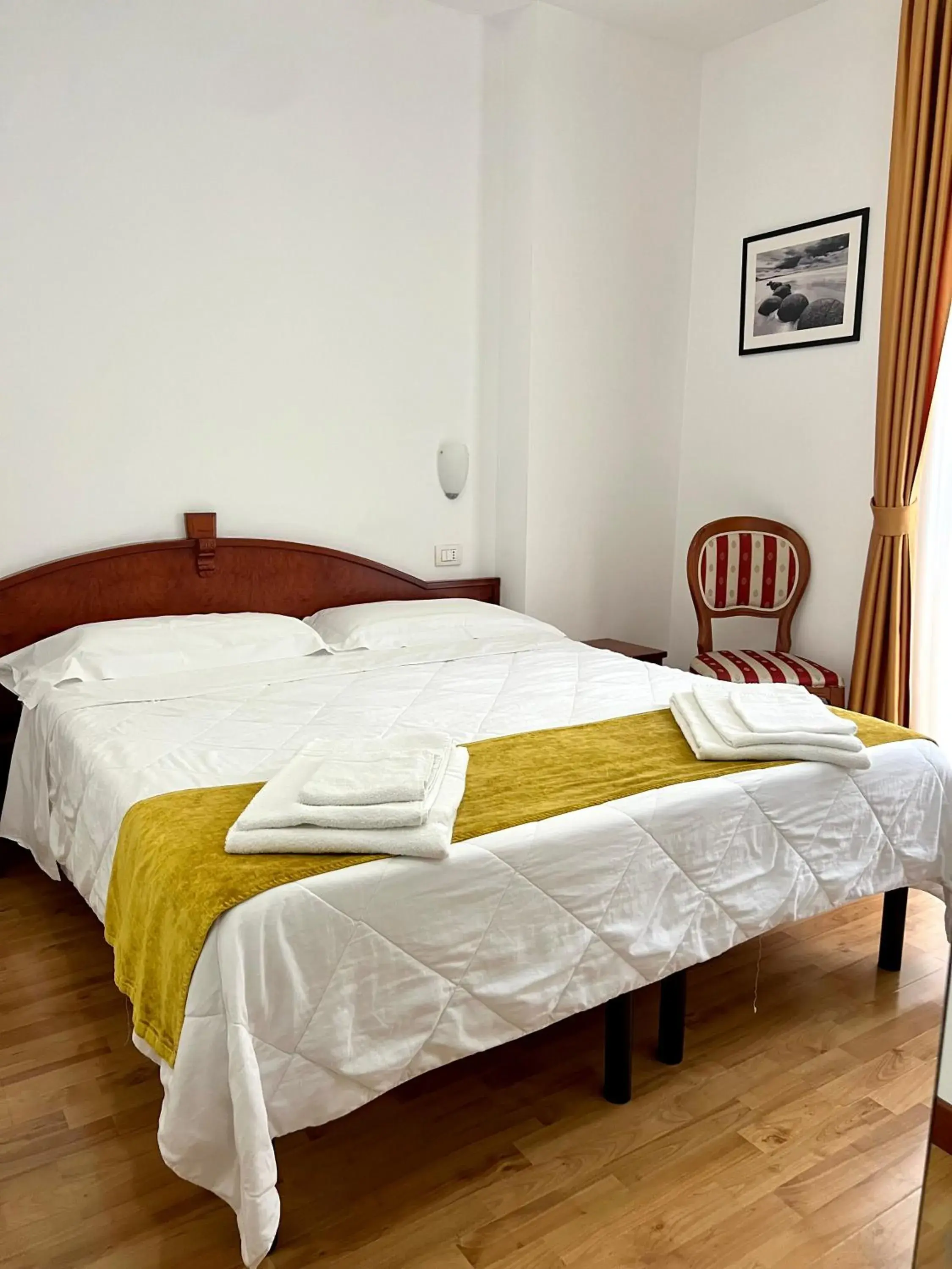 Economy Double Room in Hotel Joli Economy Double Room in Hotel Joli