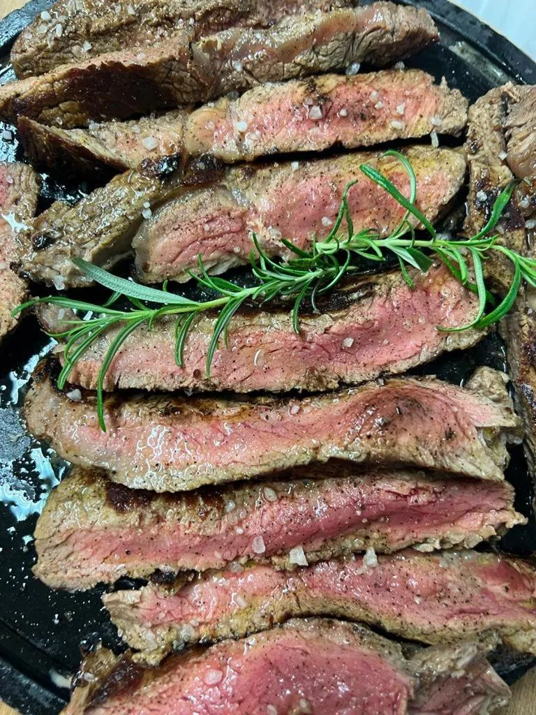 Restaurant/places to eat in Hotel Joli