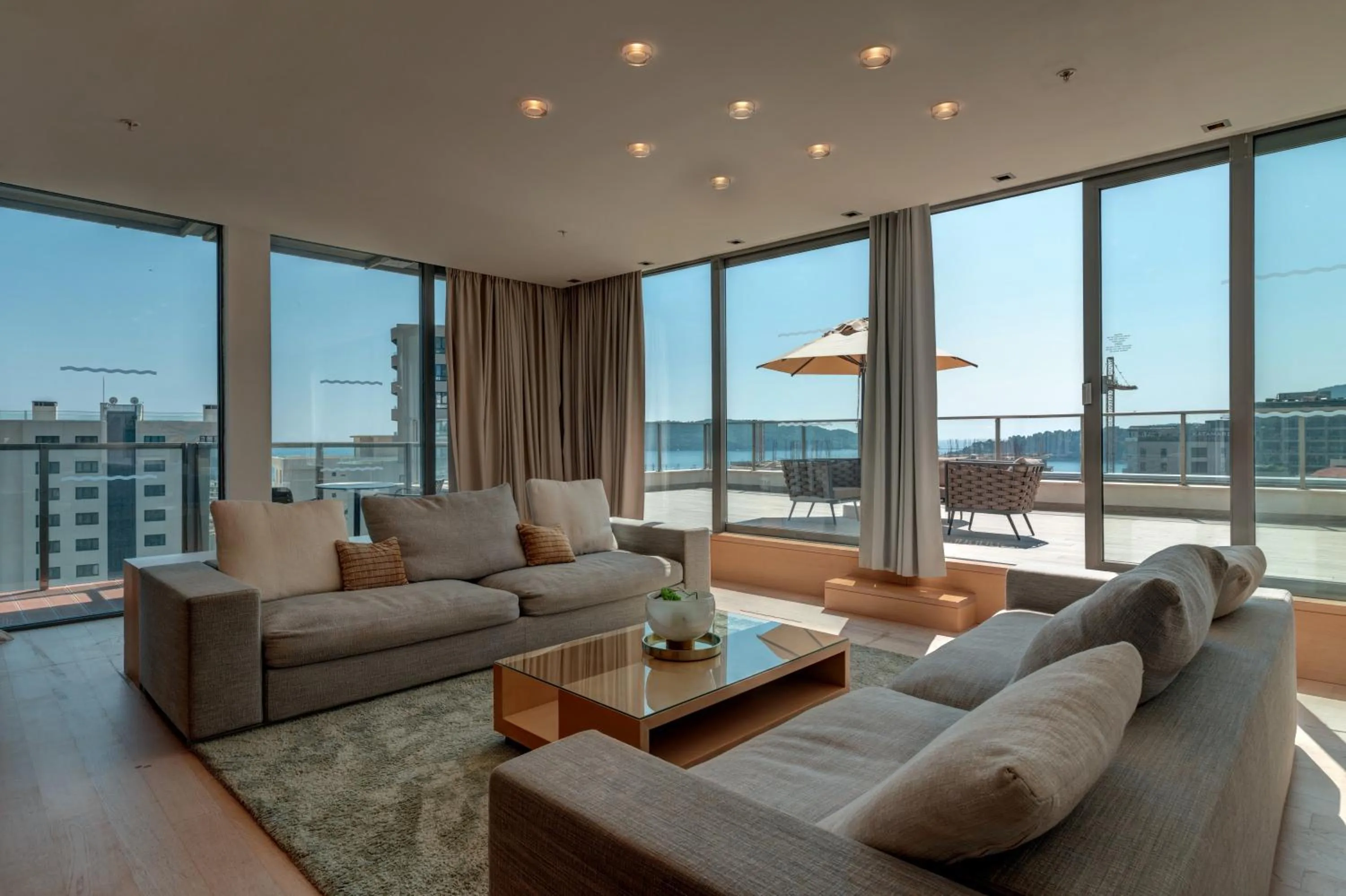 Living room in Eurostars Queen of Montenegro