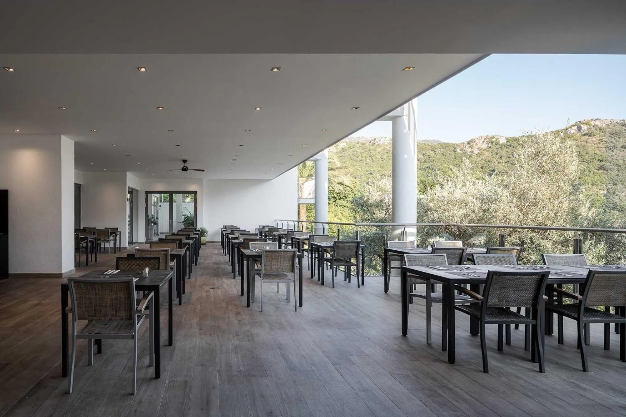 Restaurant/places to eat in Eurostars Queen of Montenegro