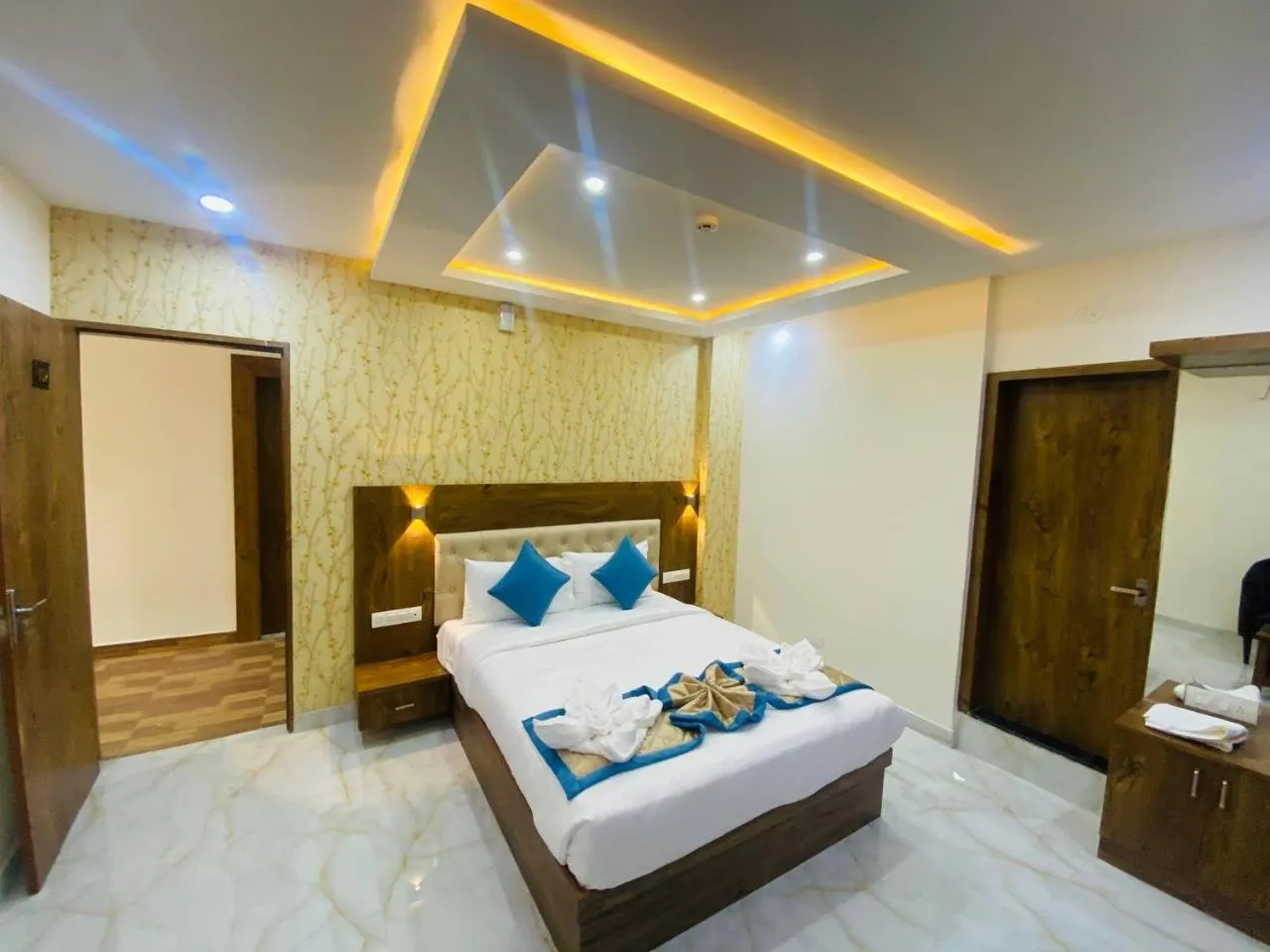 Photo of the whole room, Bed in Spectra Hotel Bangalore Airport