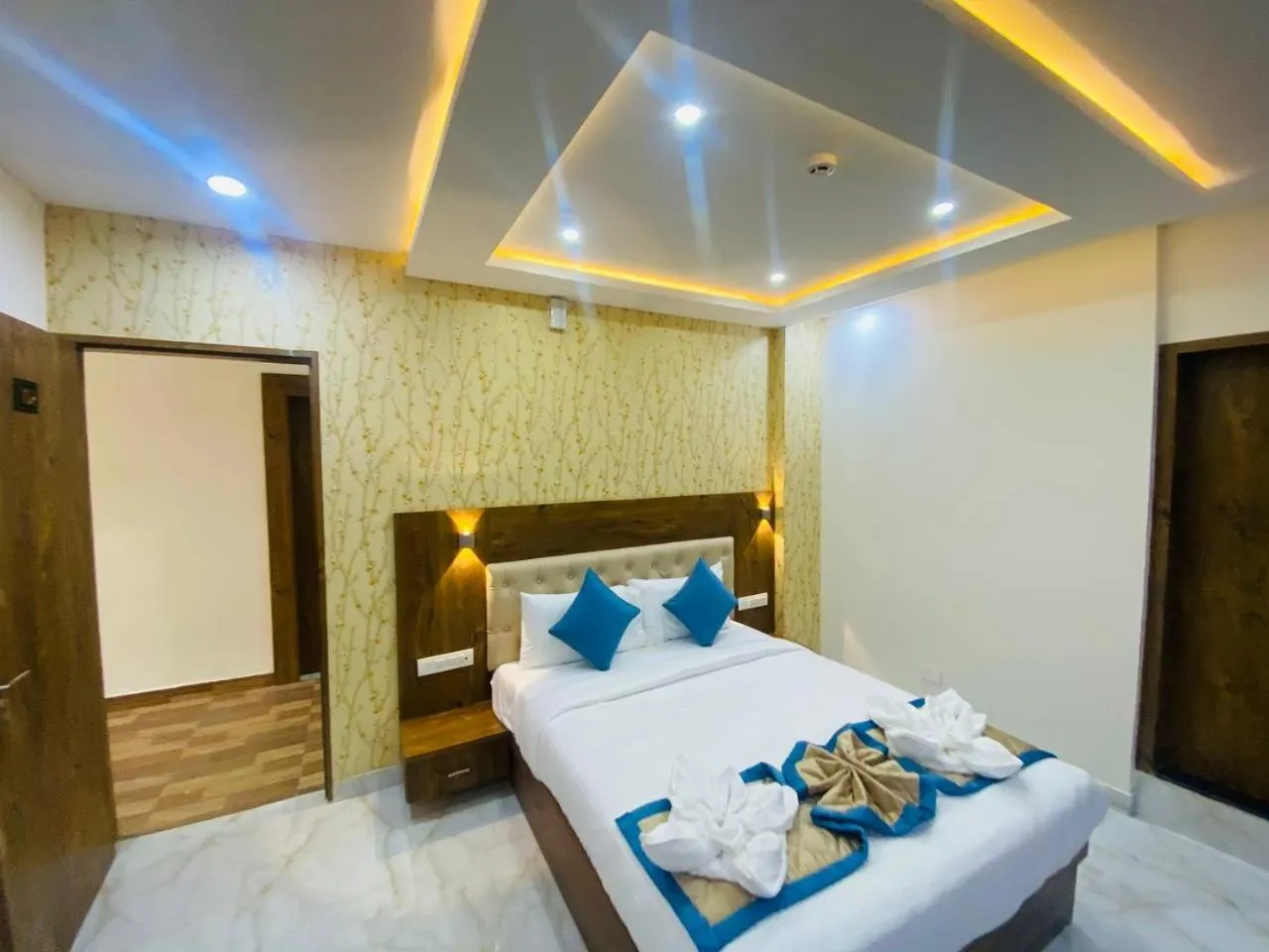 Photo of the whole room, Bed in Spectra Hotel Bangalore Airport