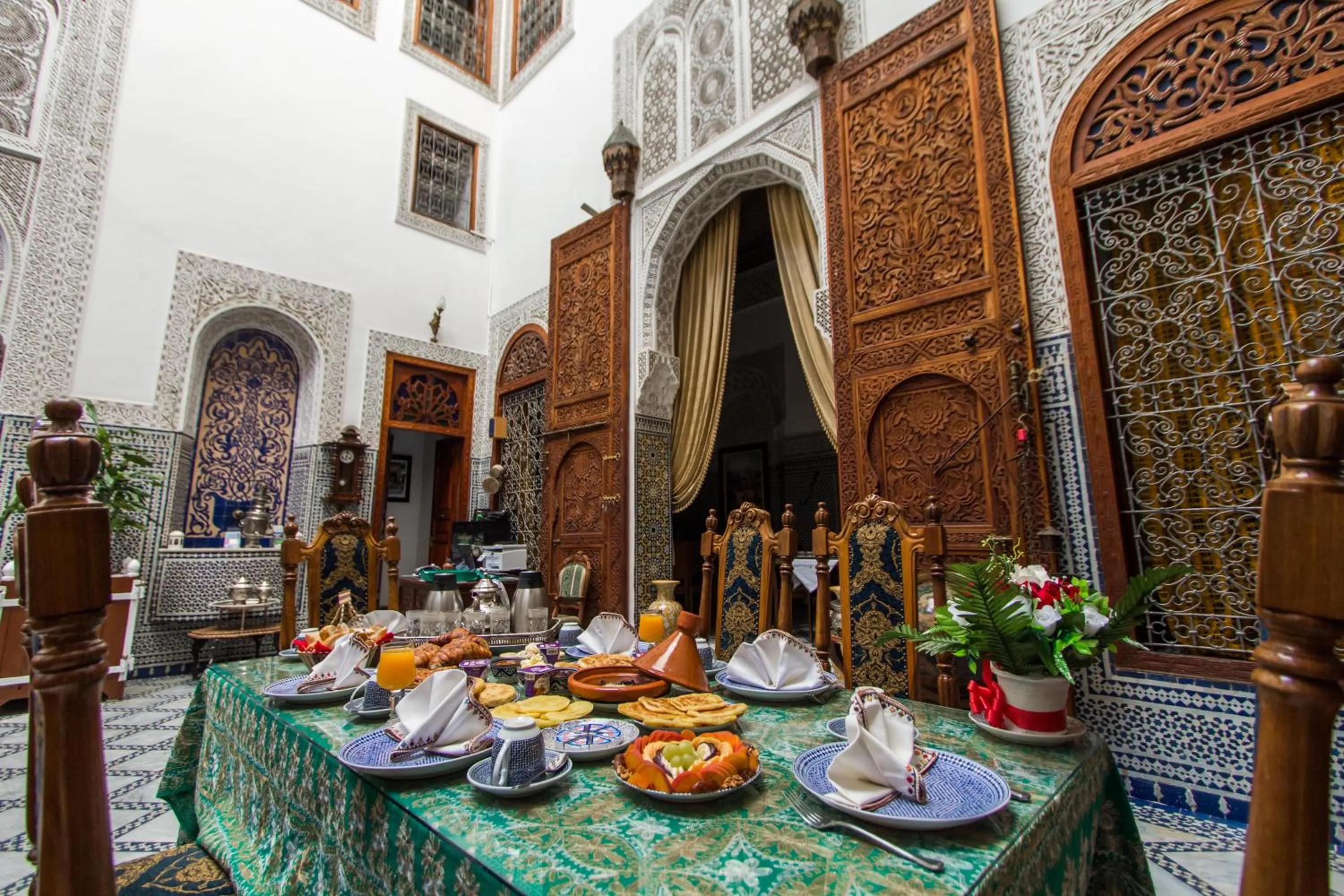 Restaurant/places to eat in Riad Damia Suite & Spa