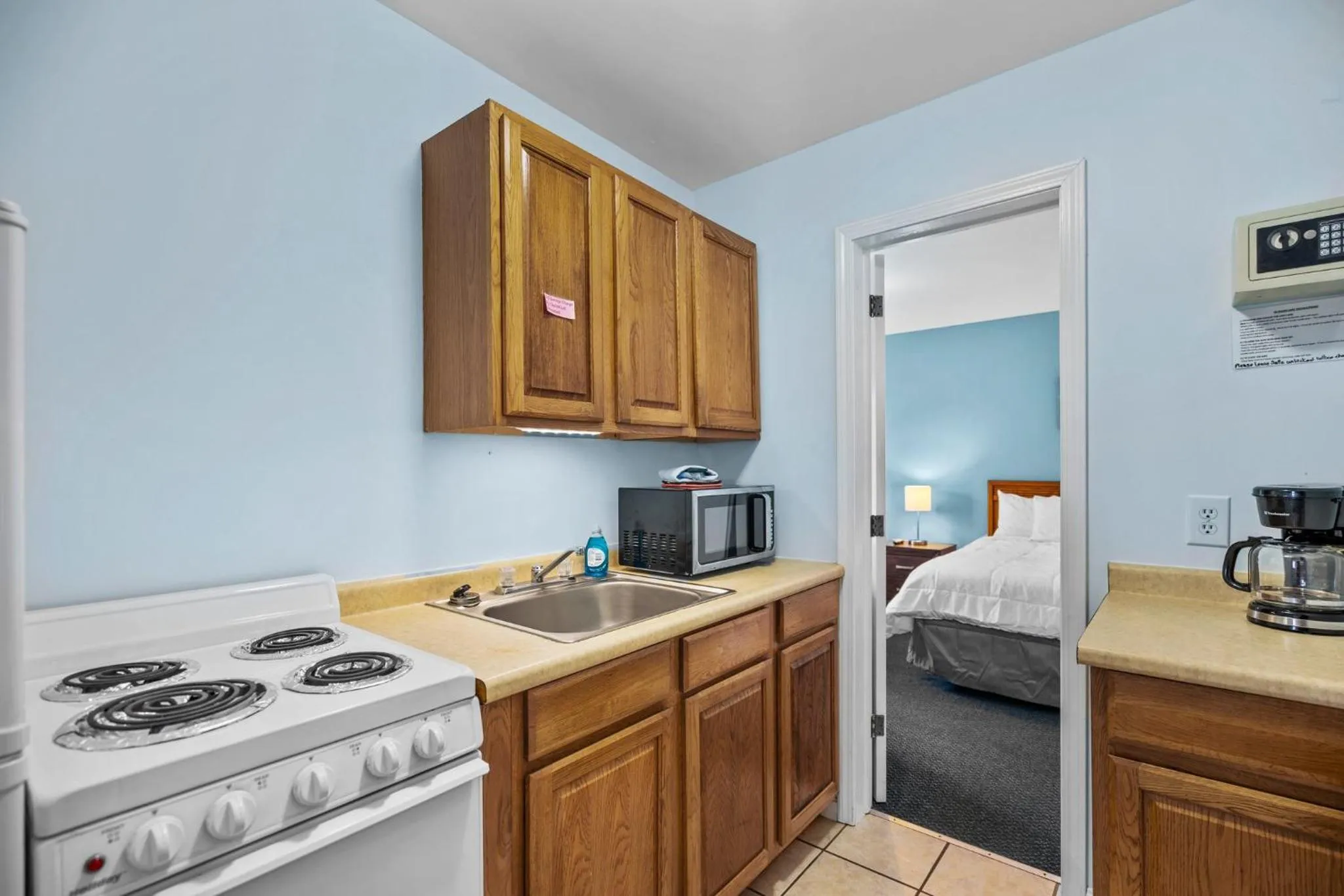 Coffee/tea facilities in The Sand Dunes