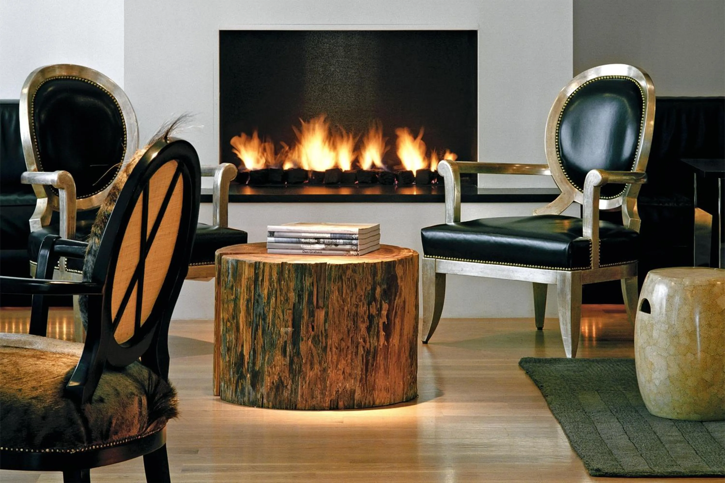 Lounge or bar in 101 Hotel, a Member of Design Hotels