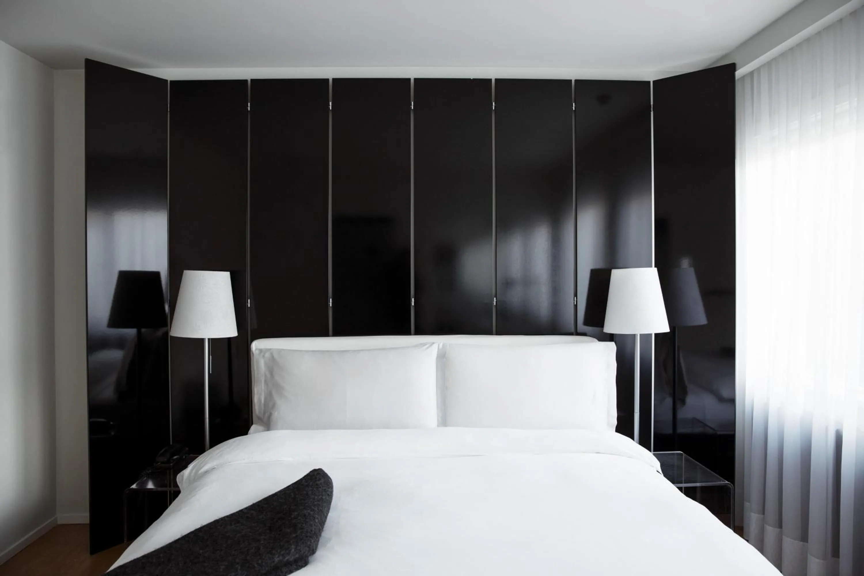 Photo of the whole room, Bed in 101 Hotel, a Member of Design Hotels
