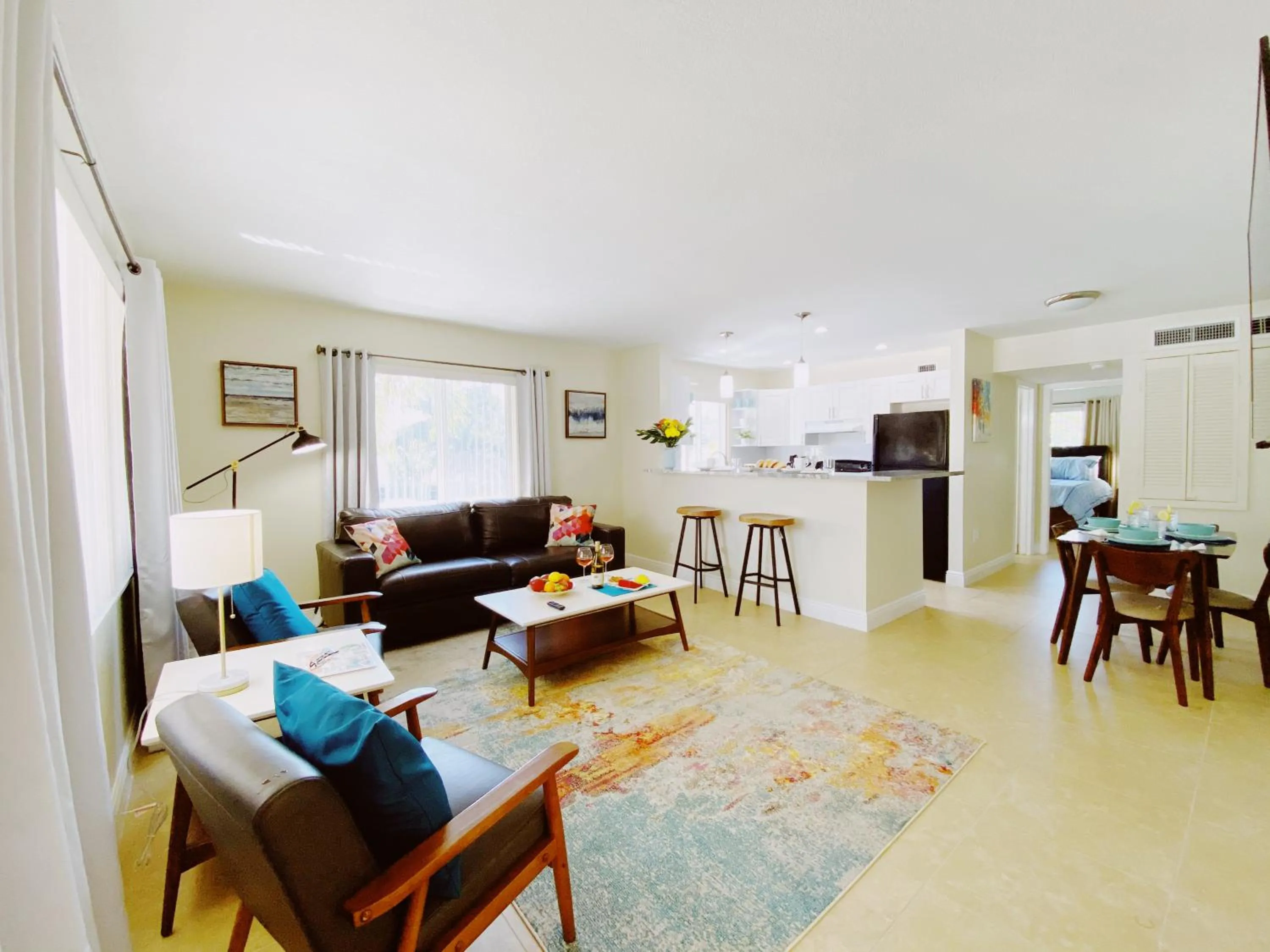 Coco Palms Apartments By Lowkl