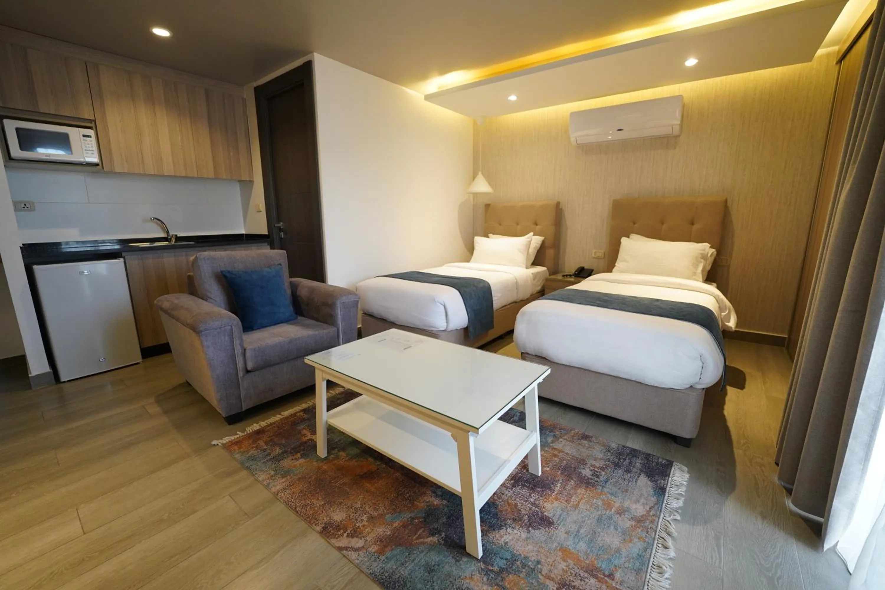 Photo of the whole room, Bed in Red Carpet Hotel & Suites