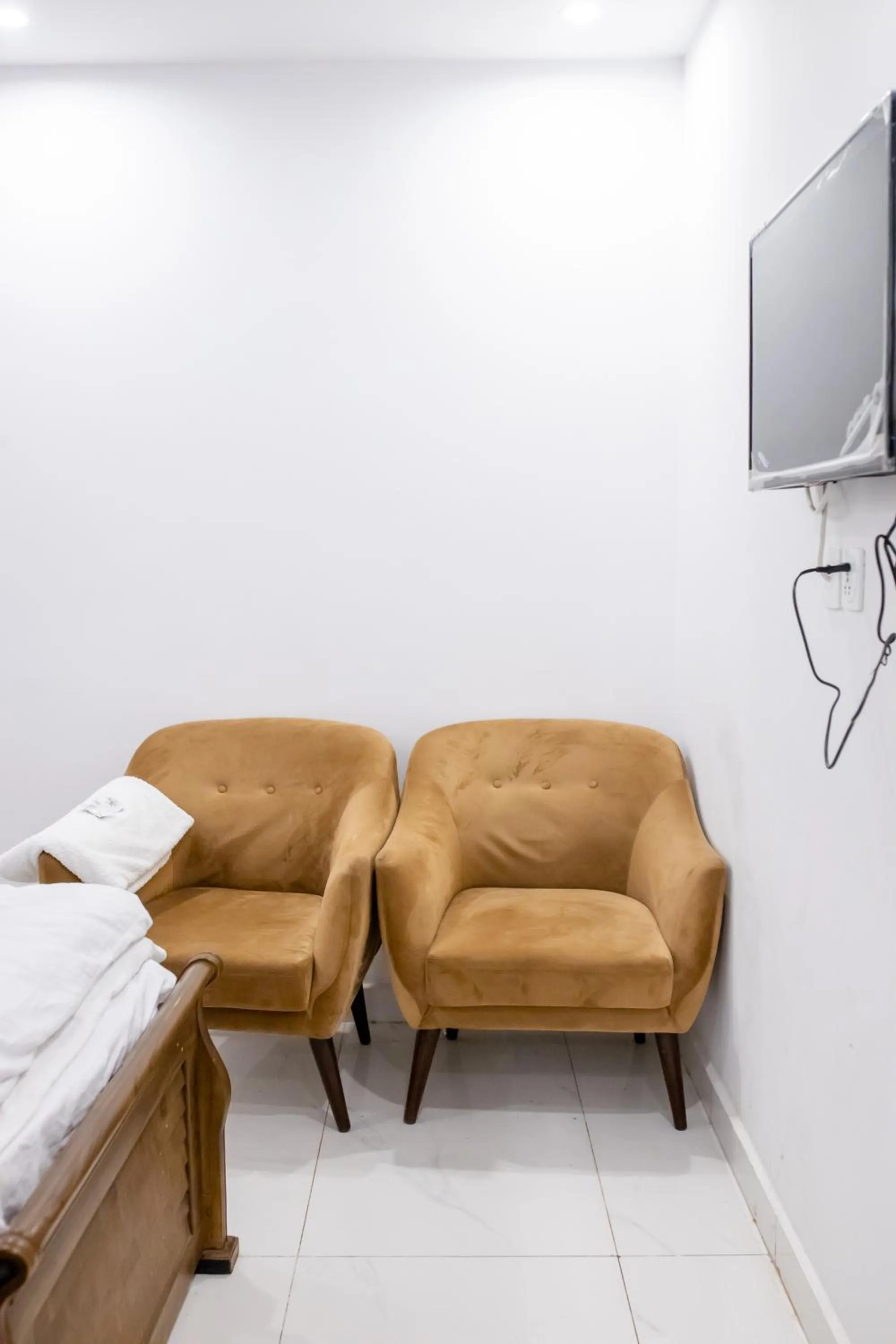 Bed in Regal Residency