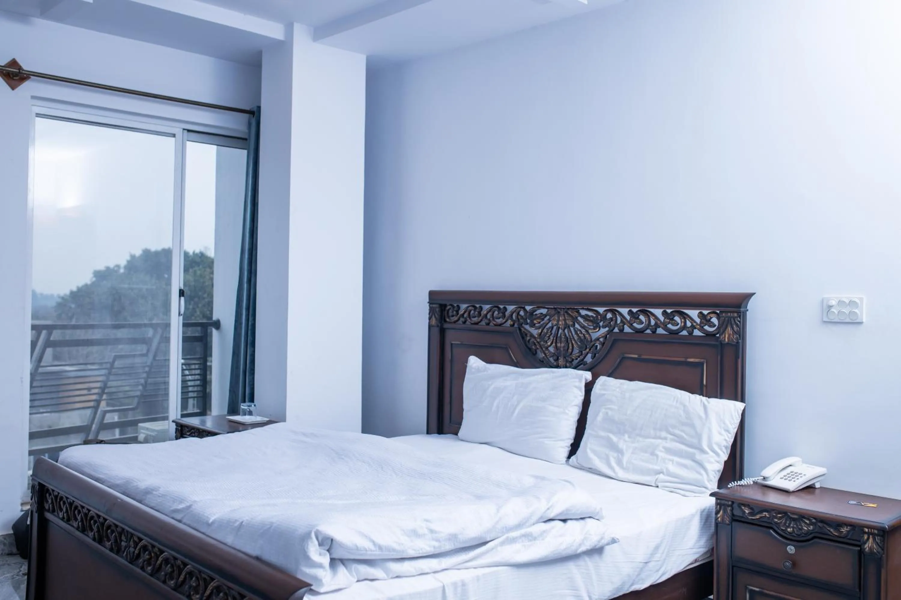 Bed in Regal Residency