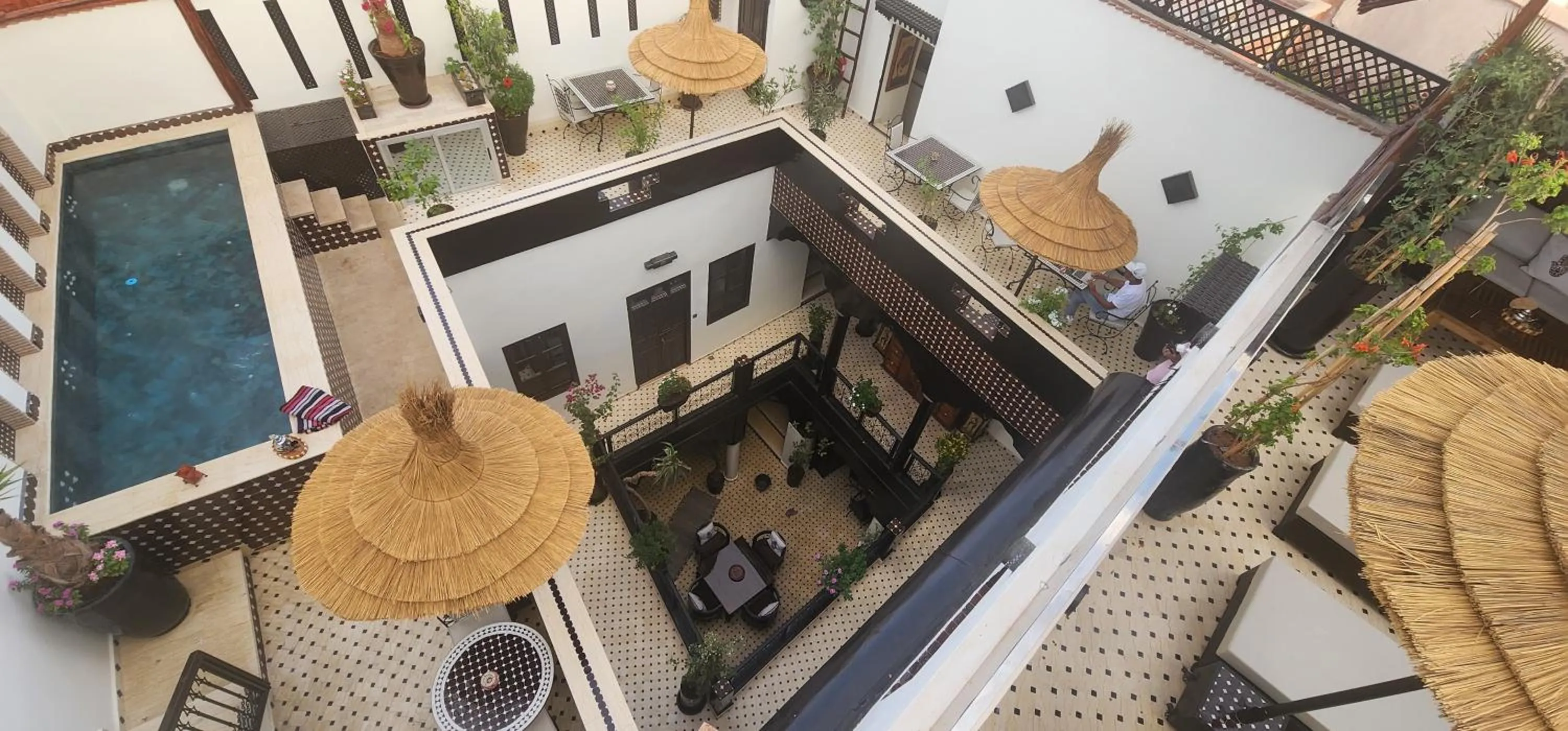 Property building in Dar Najat