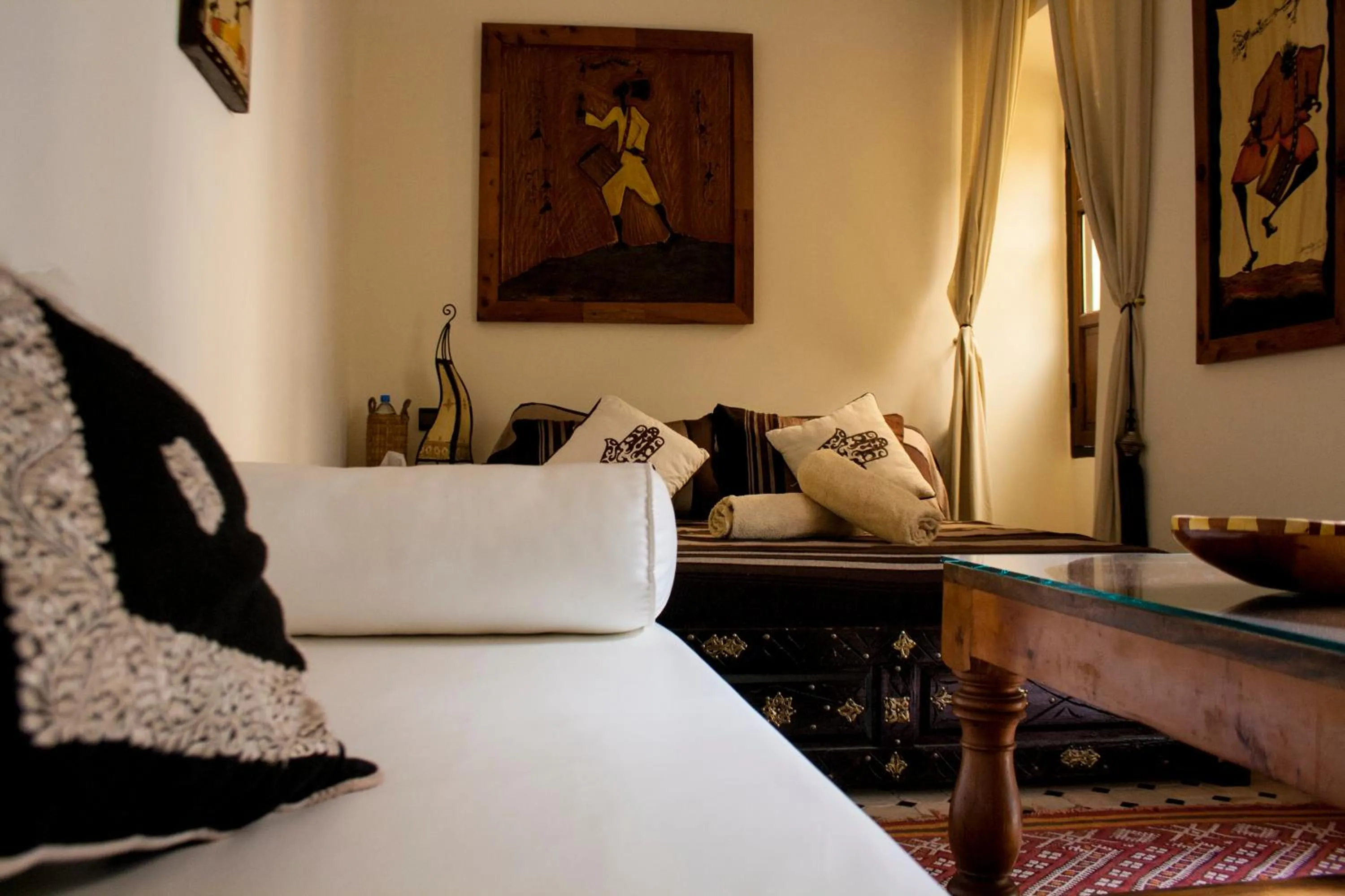 Property building, Bed in Dar Najat