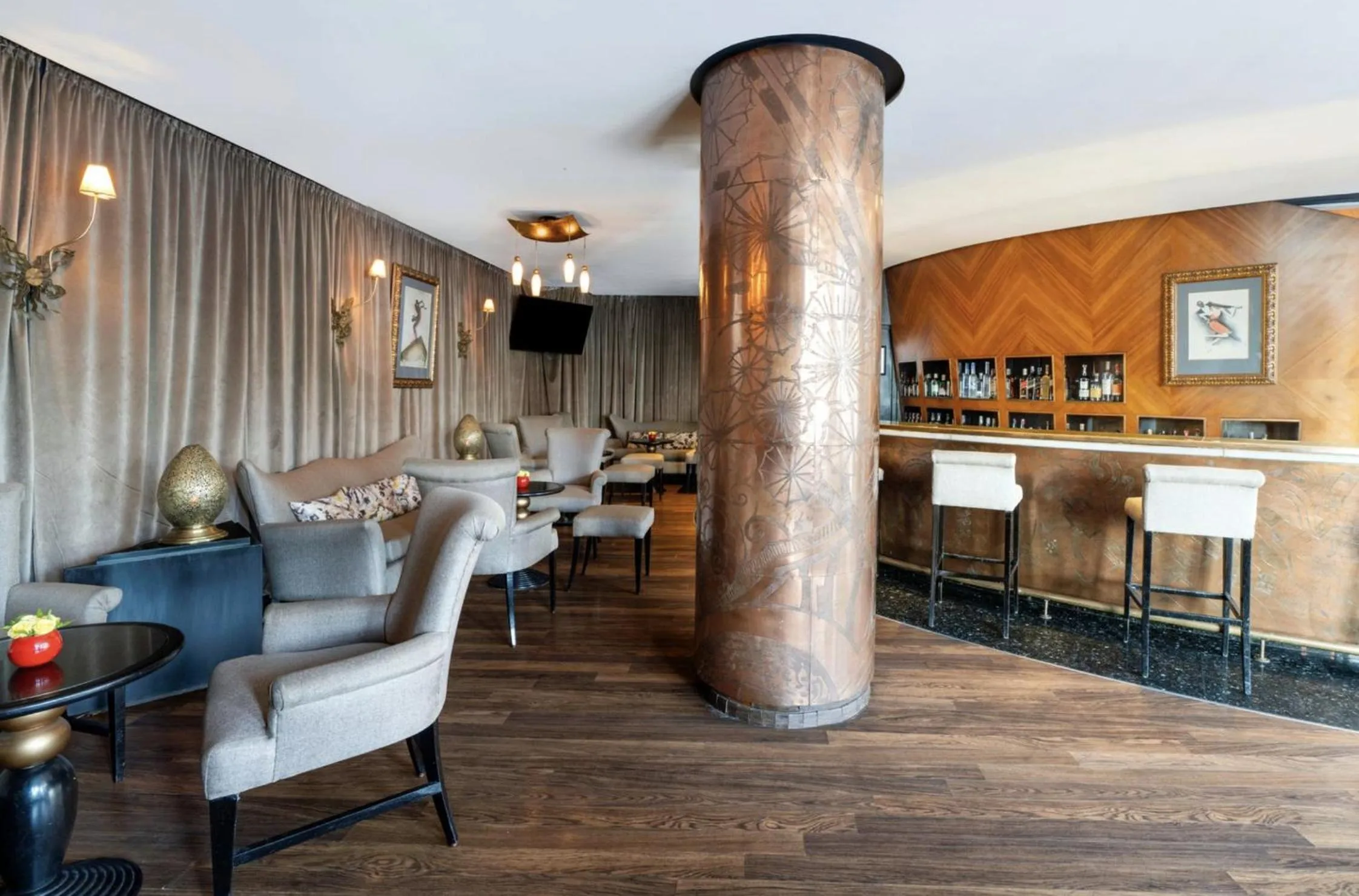 Lounge or bar in Le Diwan Hotel Rabat - MGallery Collection