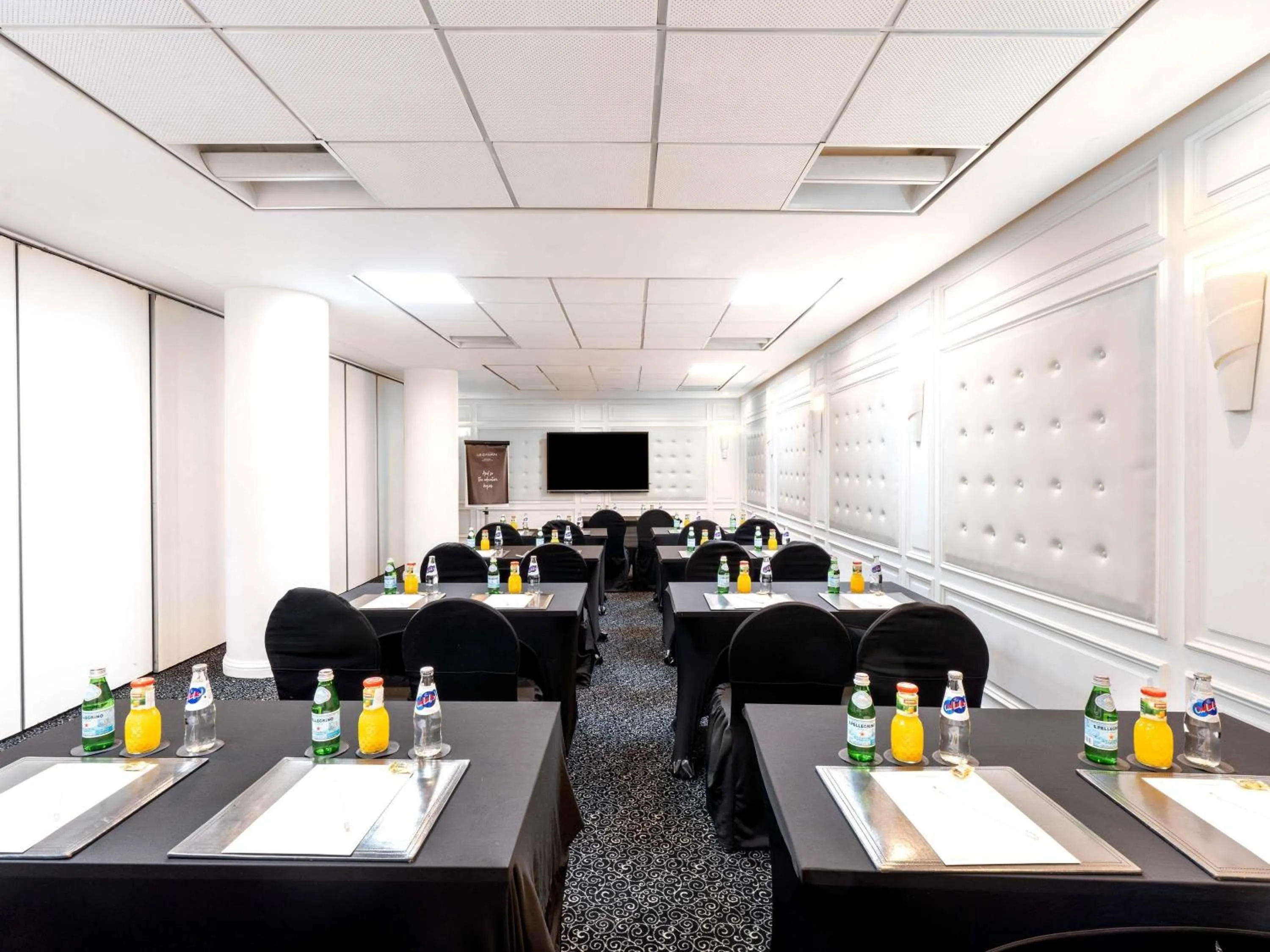 Meeting/conference room in Le Diwan Hotel Rabat - MGallery Collection