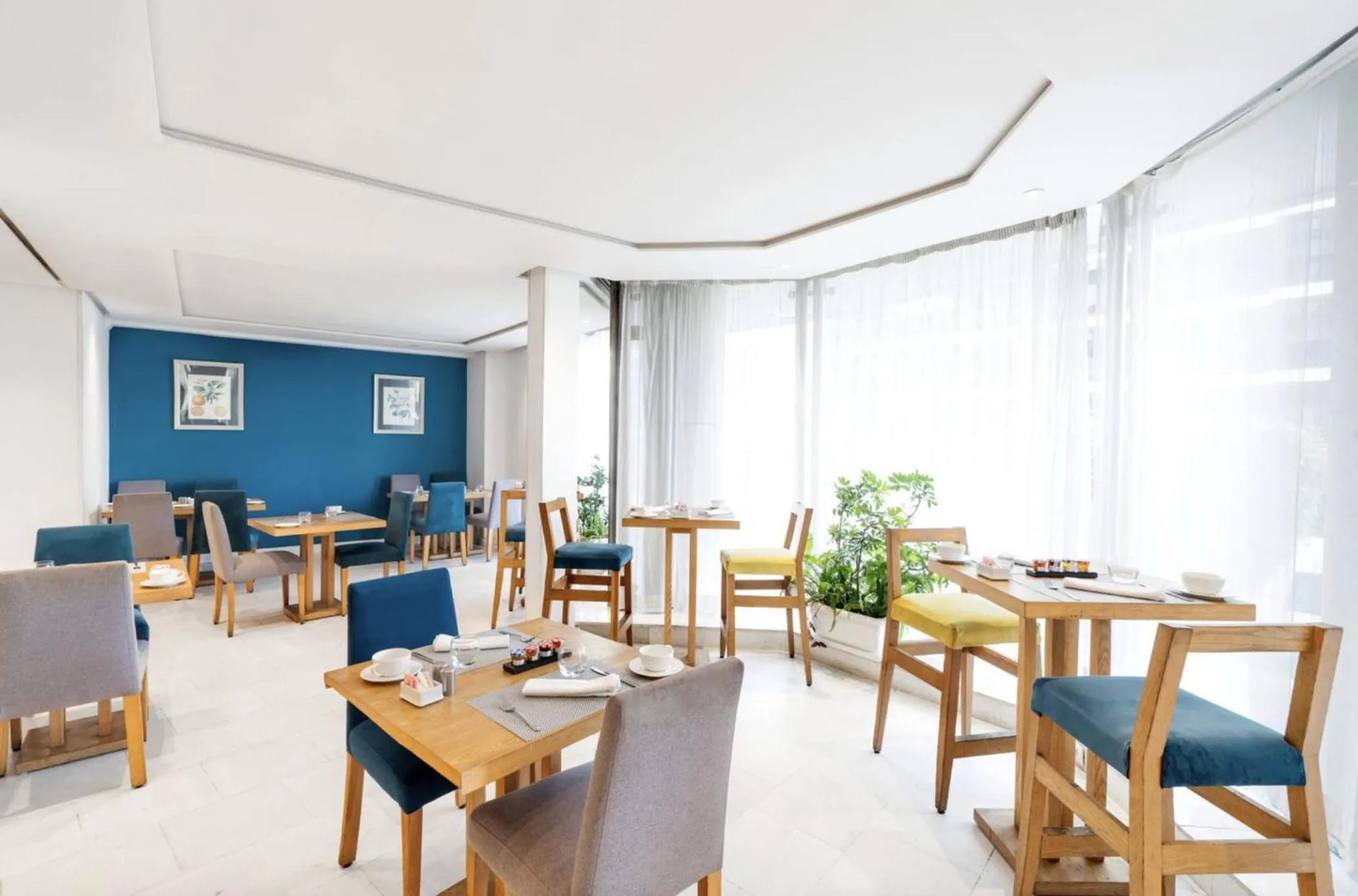 Restaurant/places to eat in Le Diwan Hotel Rabat - MGallery Collection