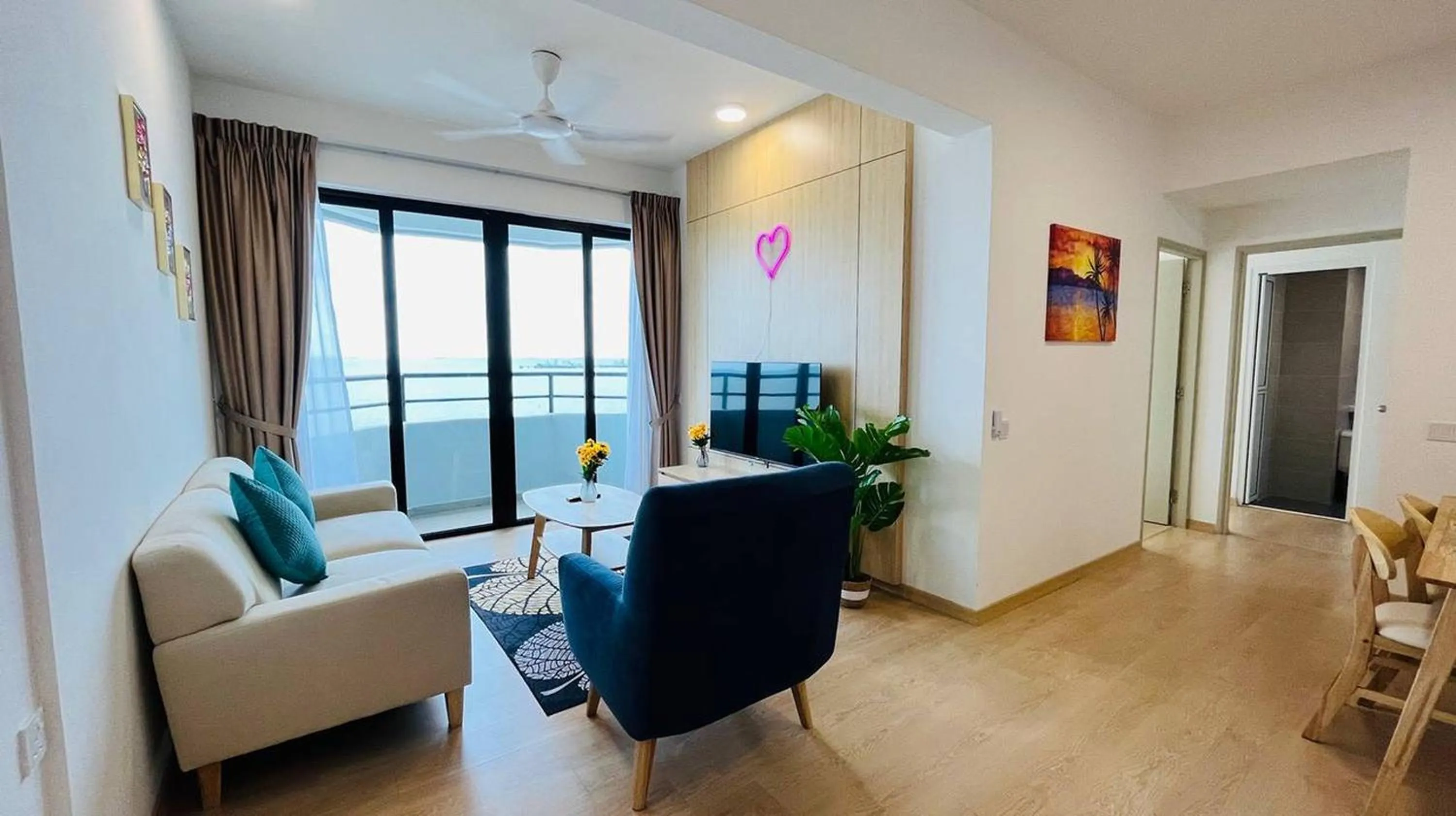 Living room in Mutiara Melaka Beach Paradise by Glex