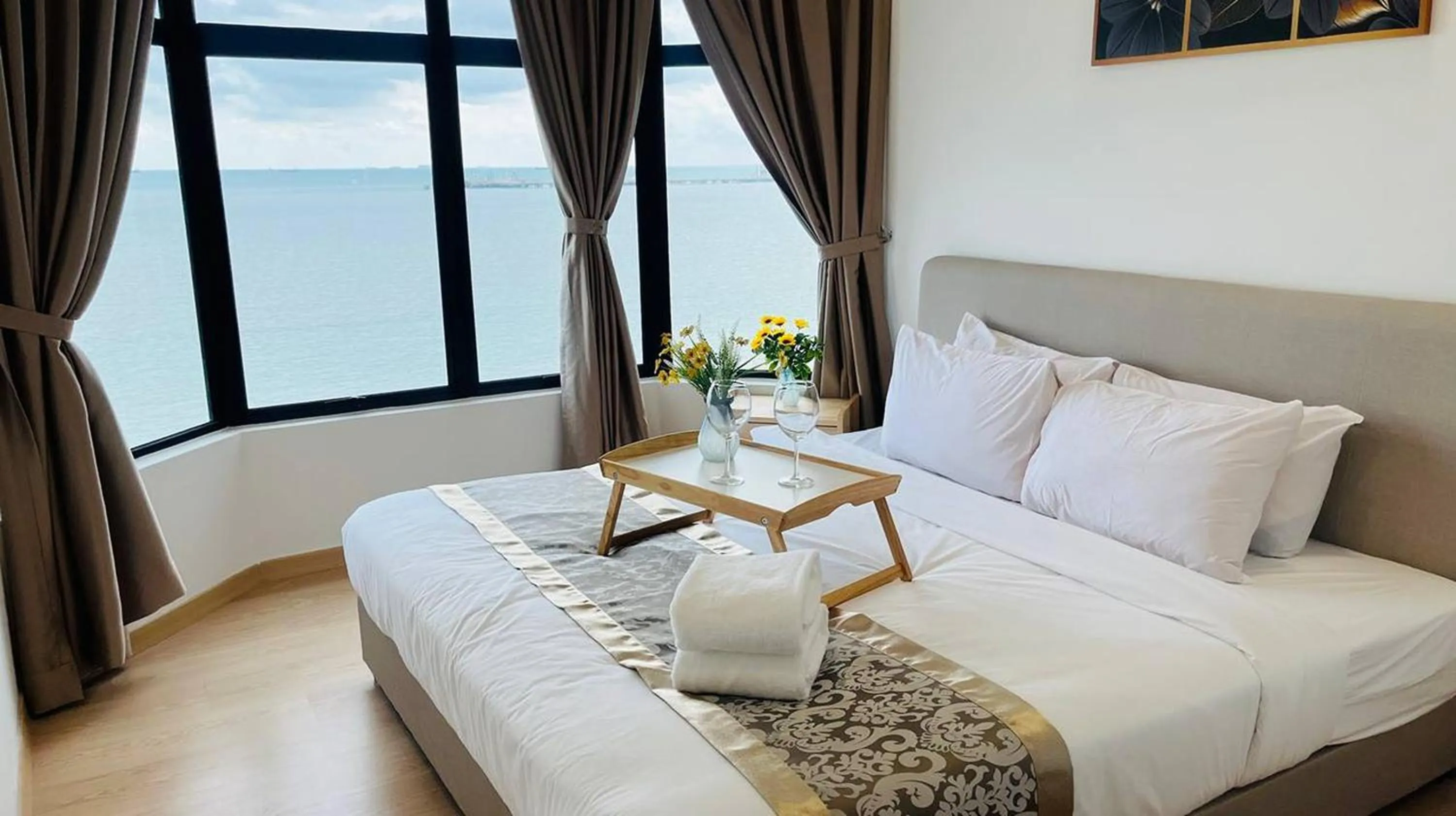 Bed in Mutiara Melaka Beach Paradise by Glex