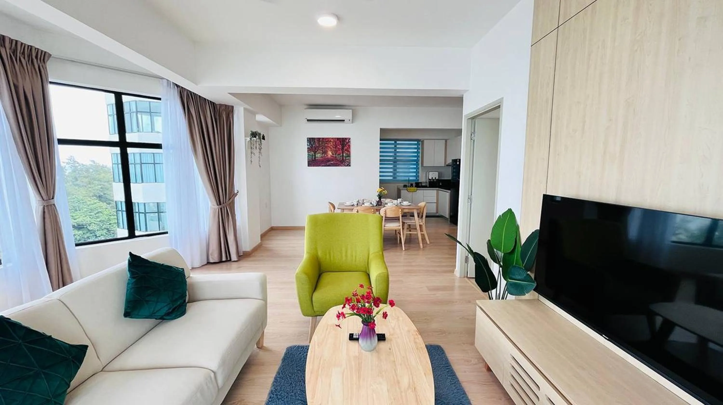 Living room in Mutiara Melaka Beach Paradise by Glex