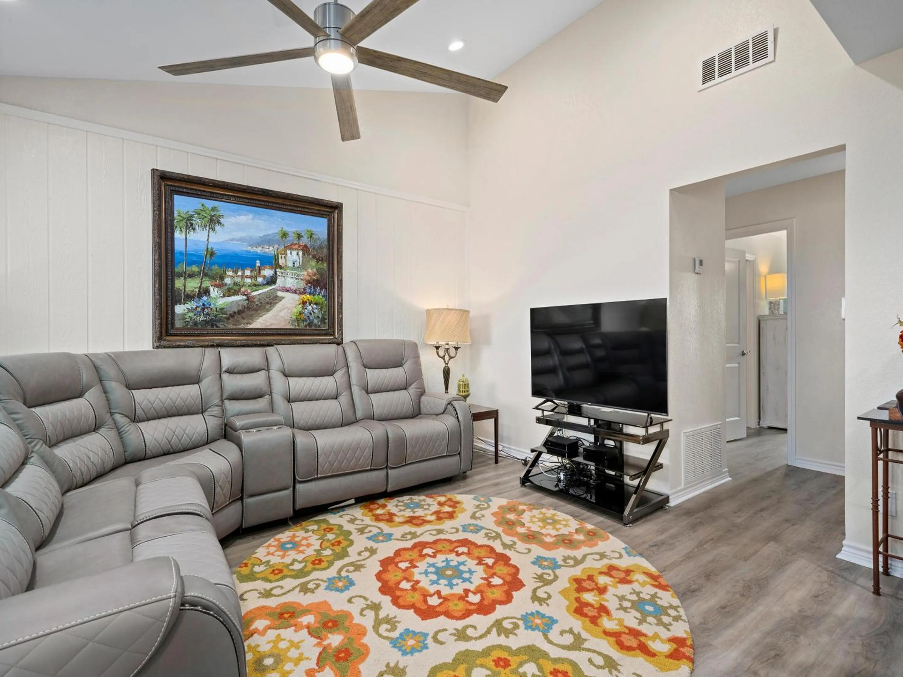 Property building in Gaetanos Getaway