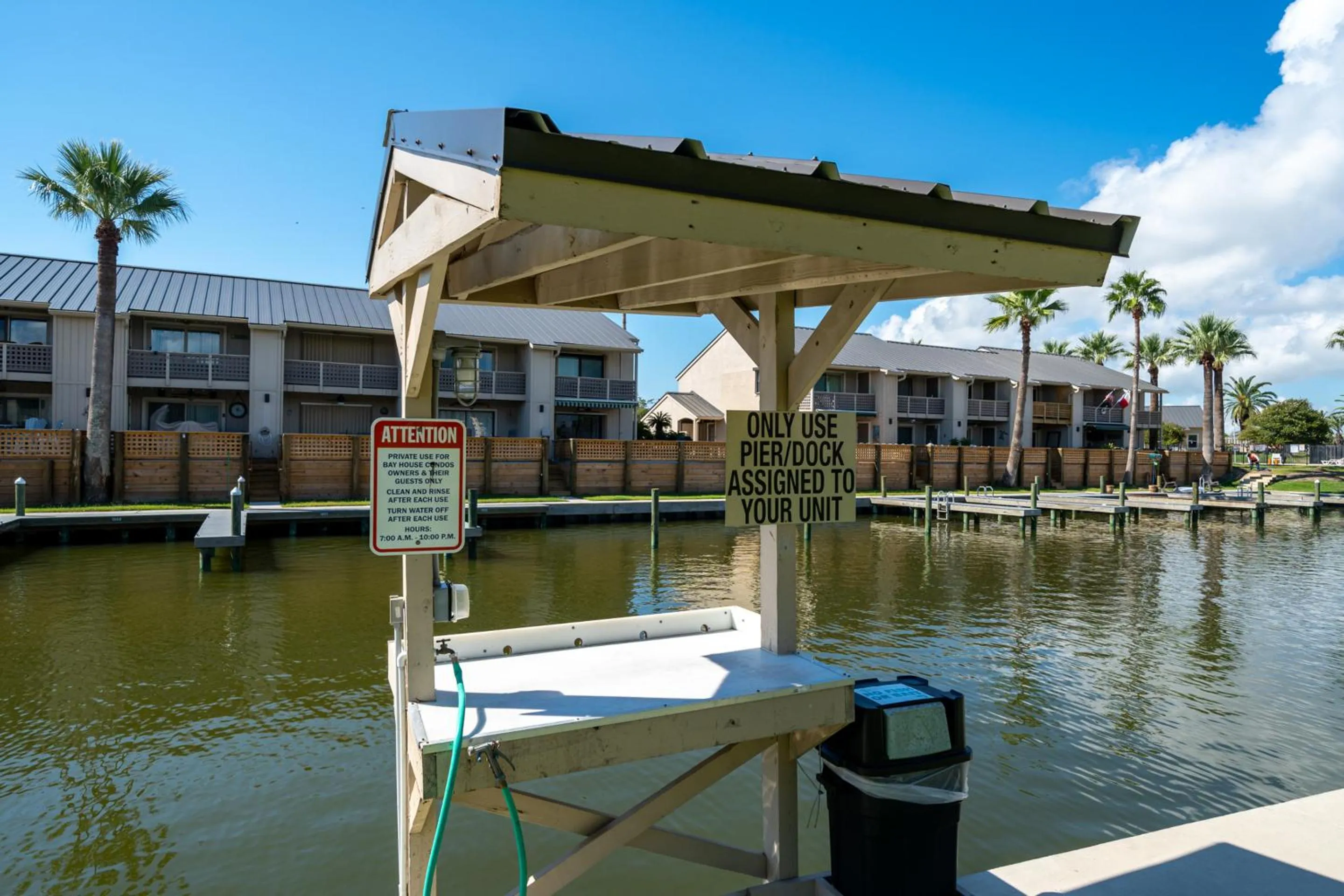 Property building in Gaetanos Getaway