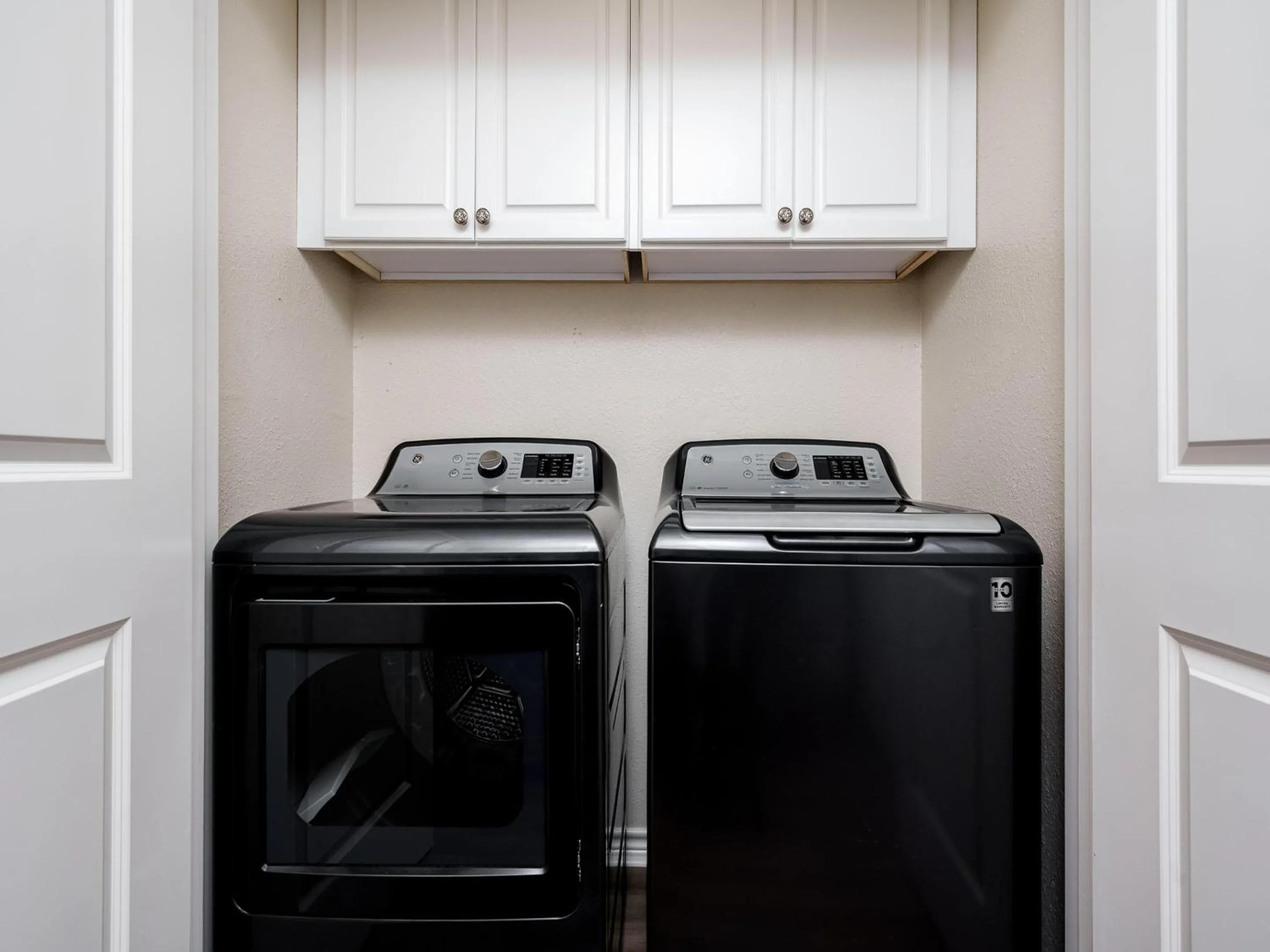 Property building in Gaetanos Getaway