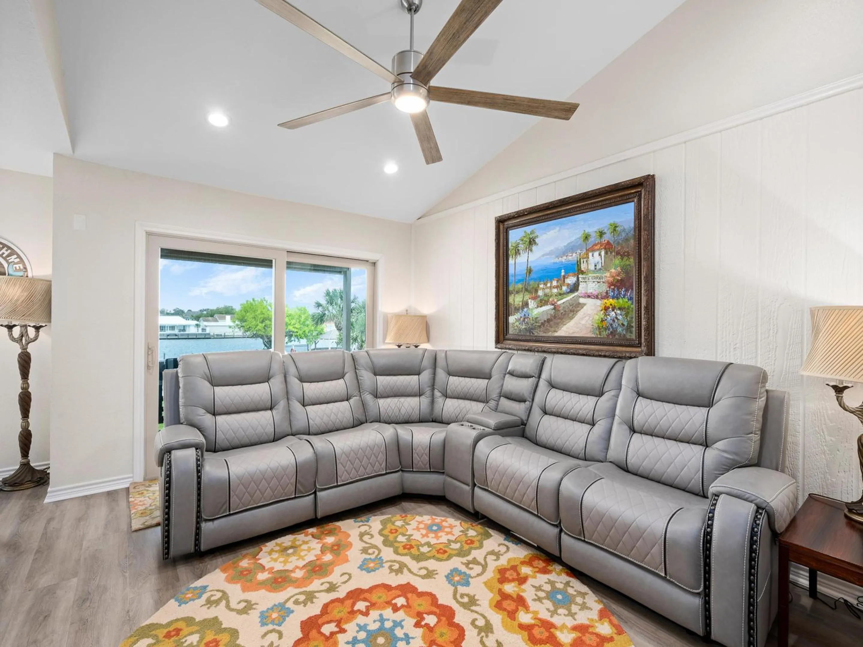 Property building in Gaetanos Getaway