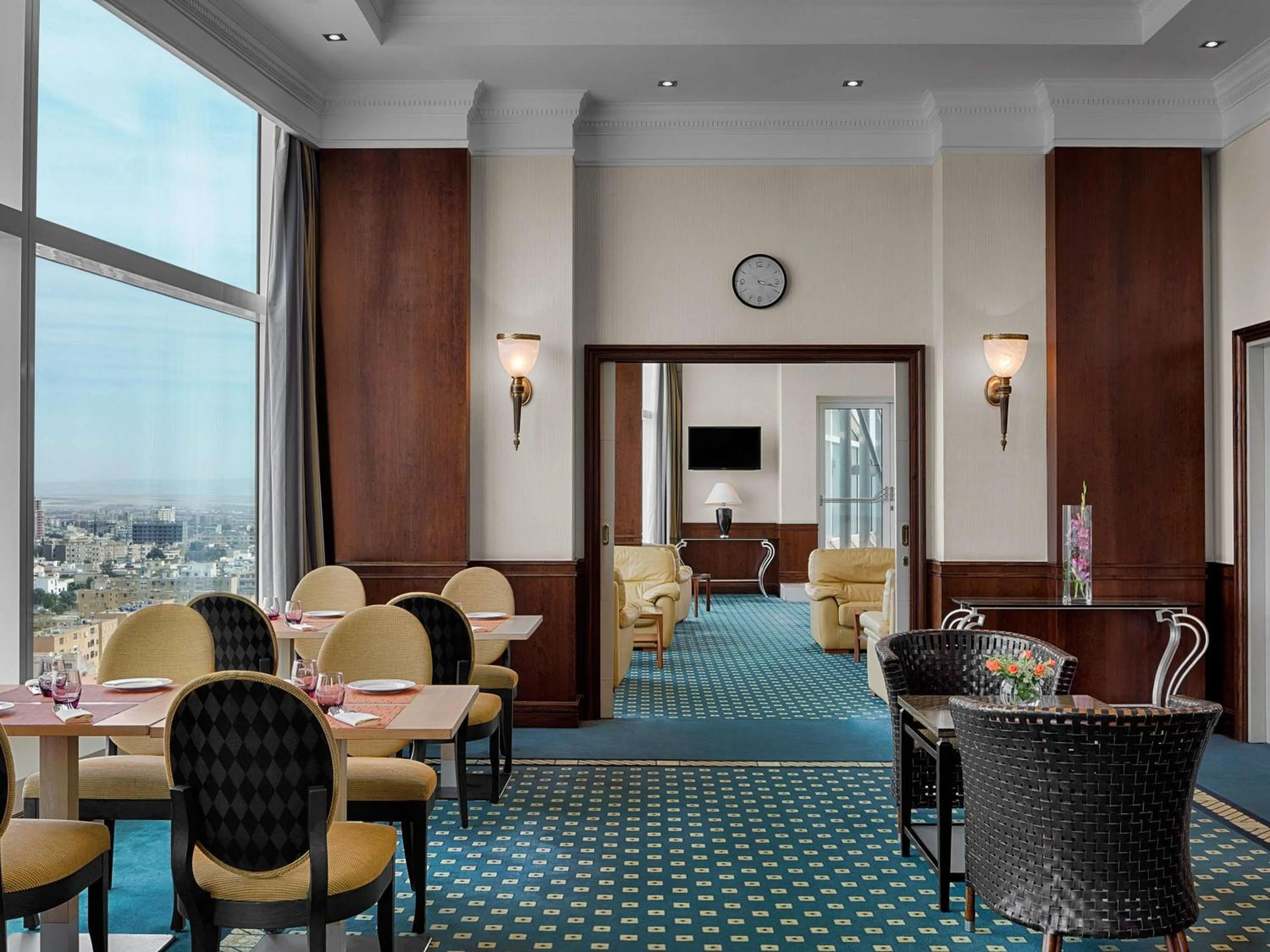 Lounge or bar in Hotel Oran Bay Managed By Accor