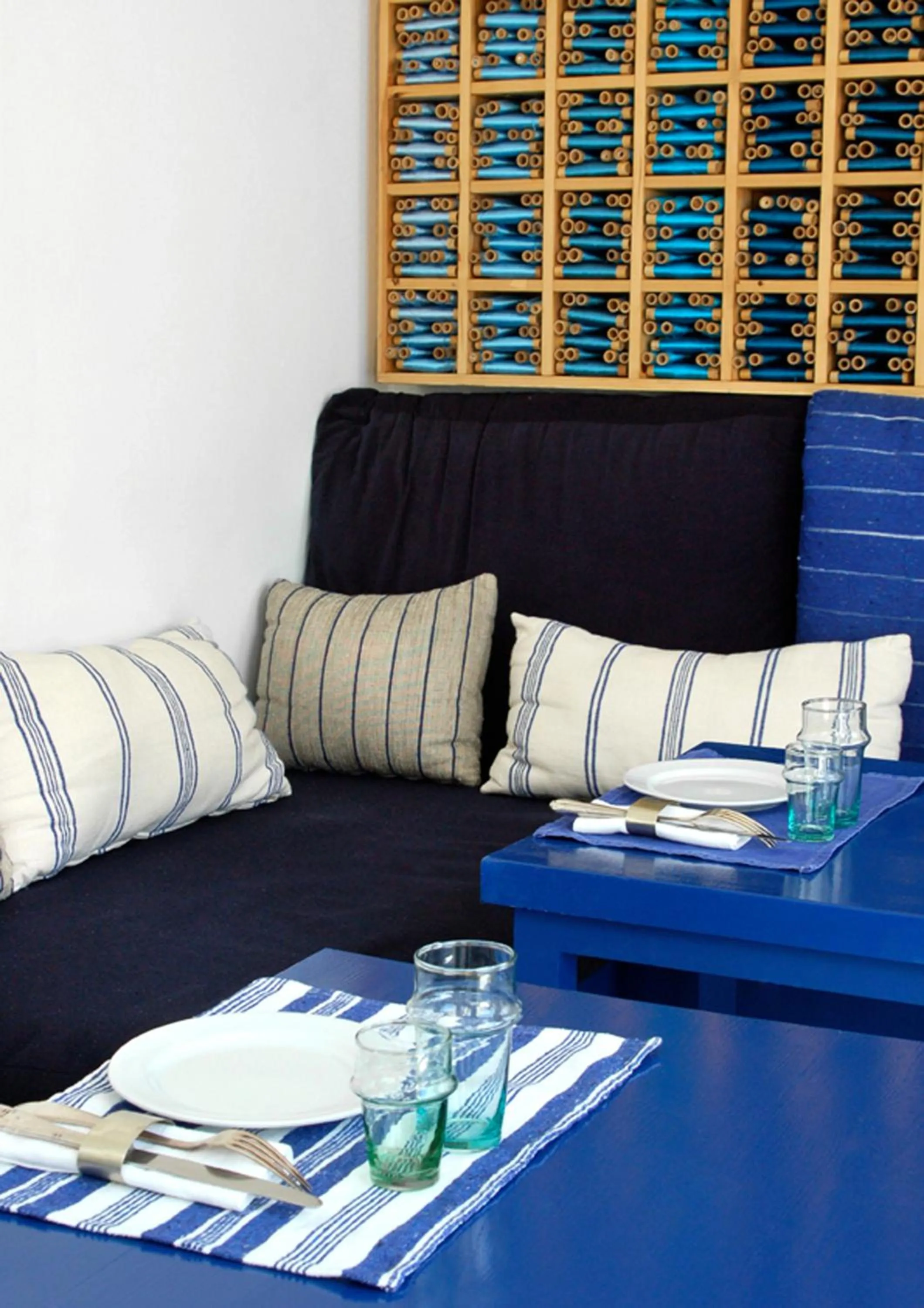 Restaurant/places to eat in Dar Nour