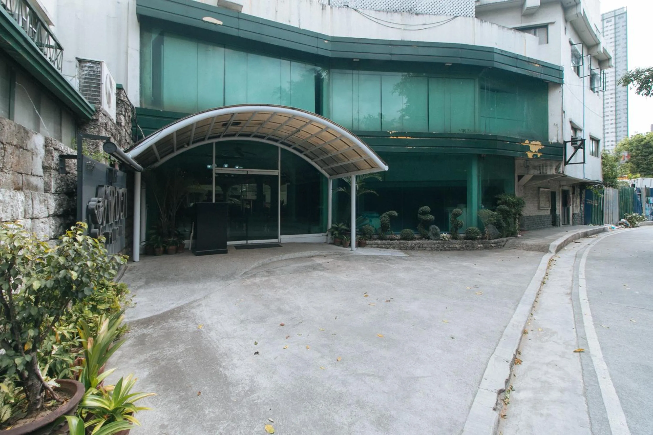 Property building in Garden Plaza Hotel Manila