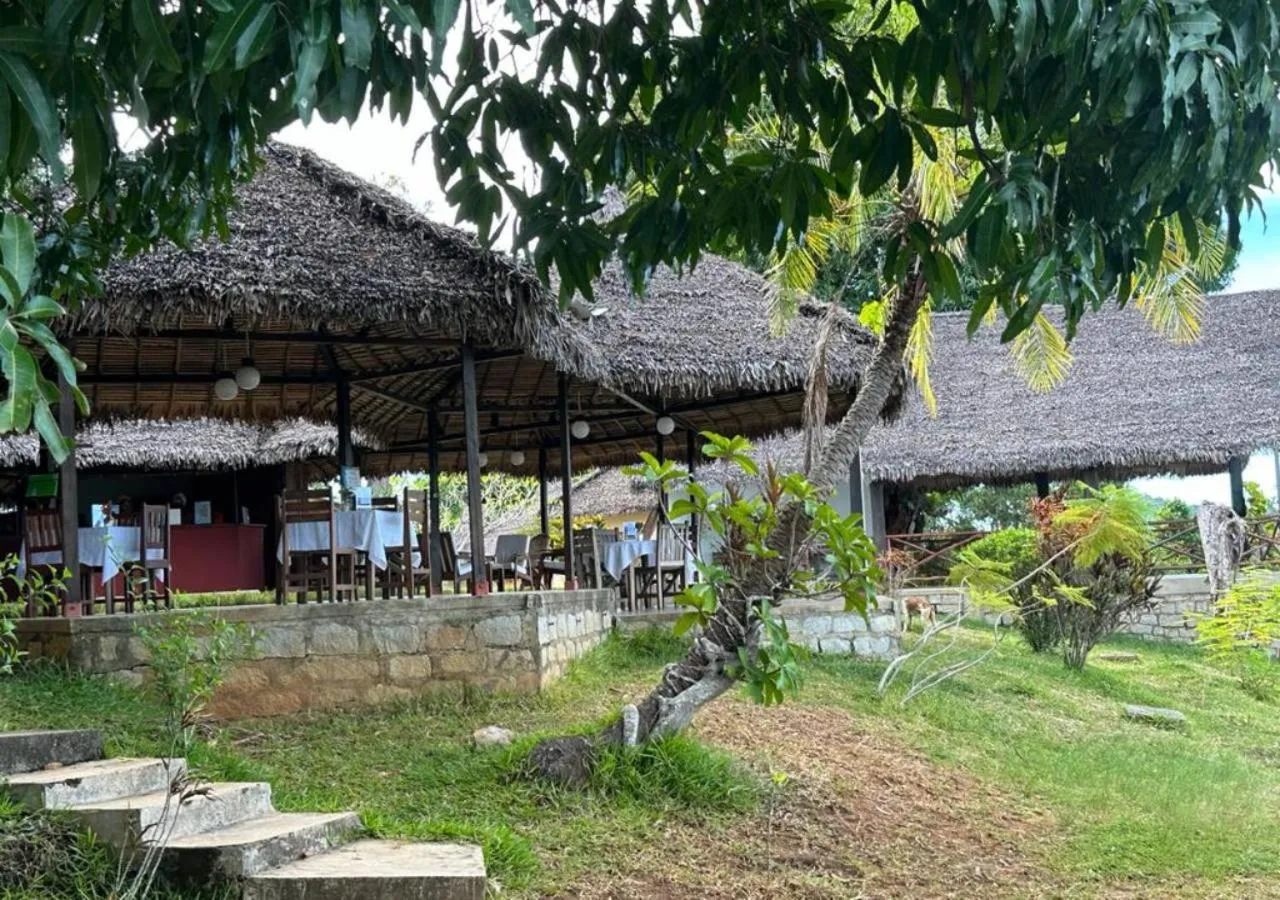 Restaurant/places to eat in WINGS HOTELS