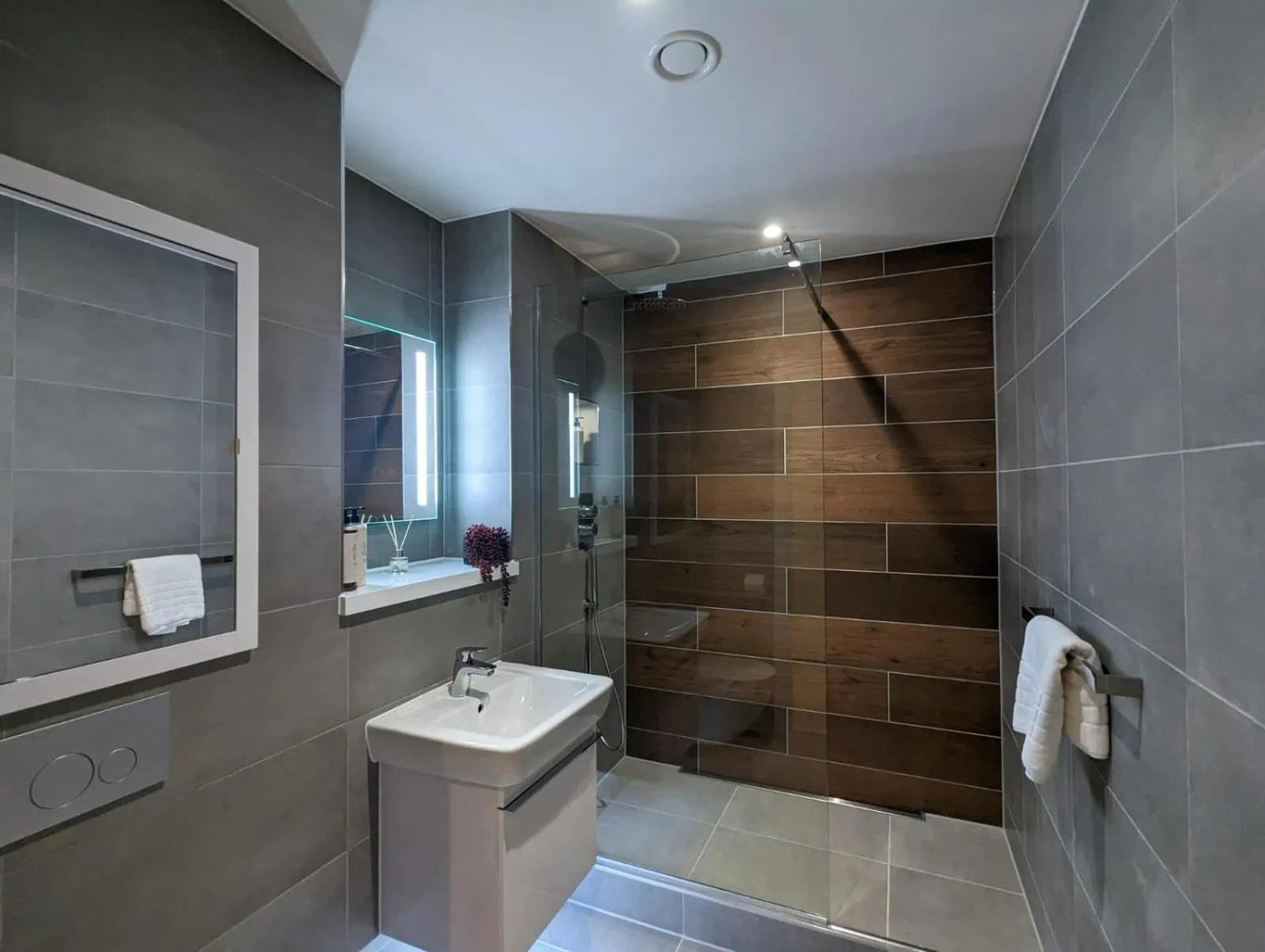 Bathroom in Charles Hope Manchester Townhouses