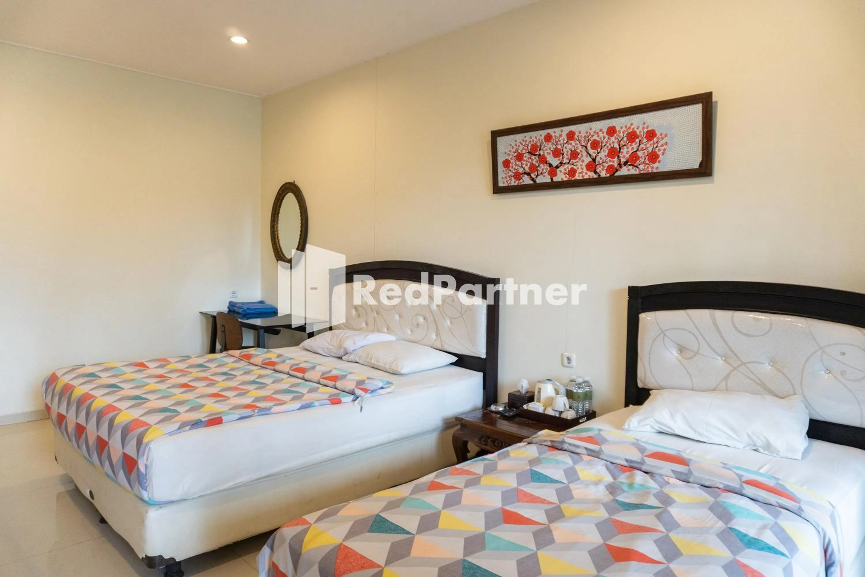 Bedroom, Bed in Javenir Hotel Tawangmangu Mitra RedDoorz