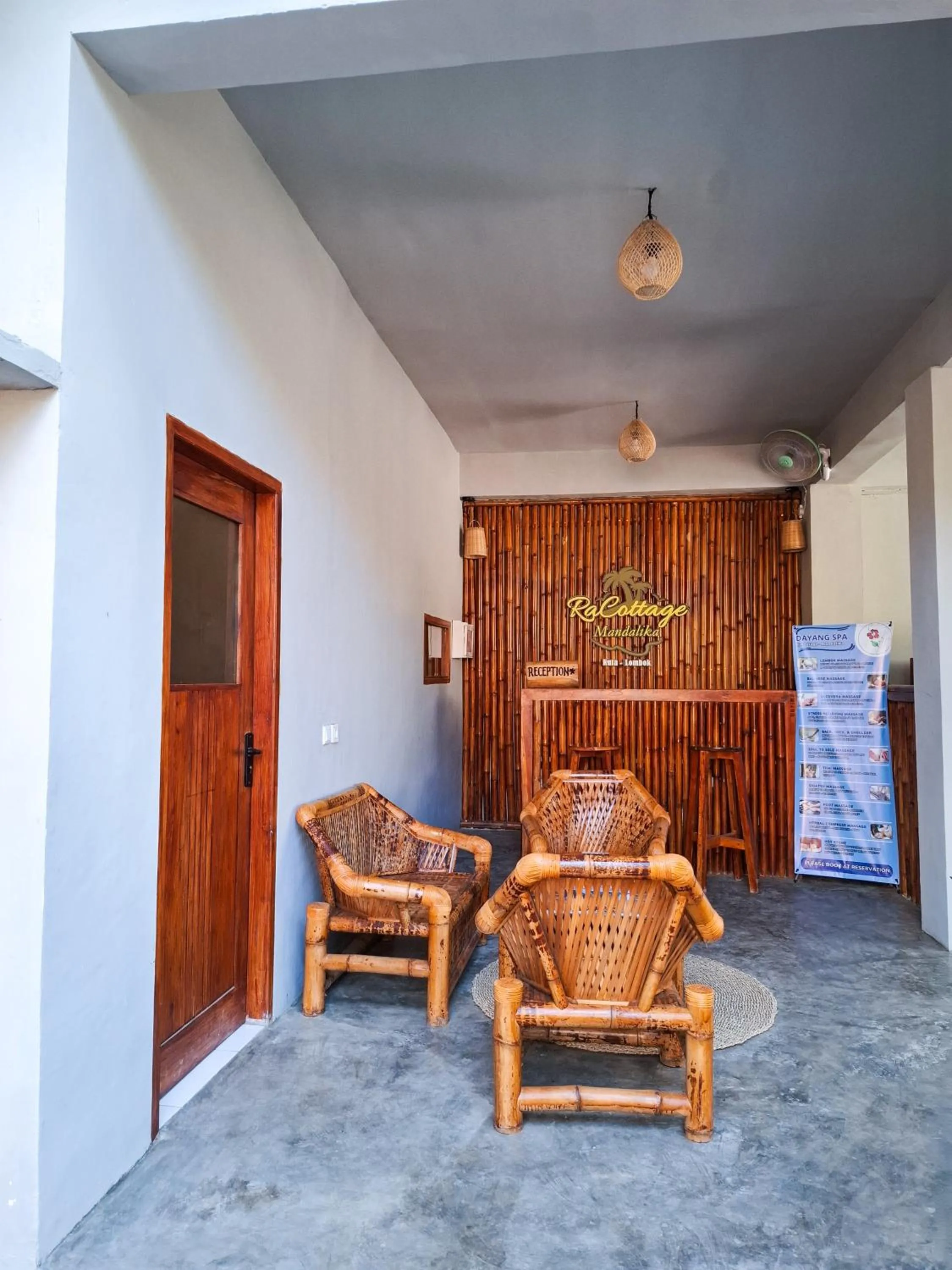 Lobby or reception in RaCottage Mandalika