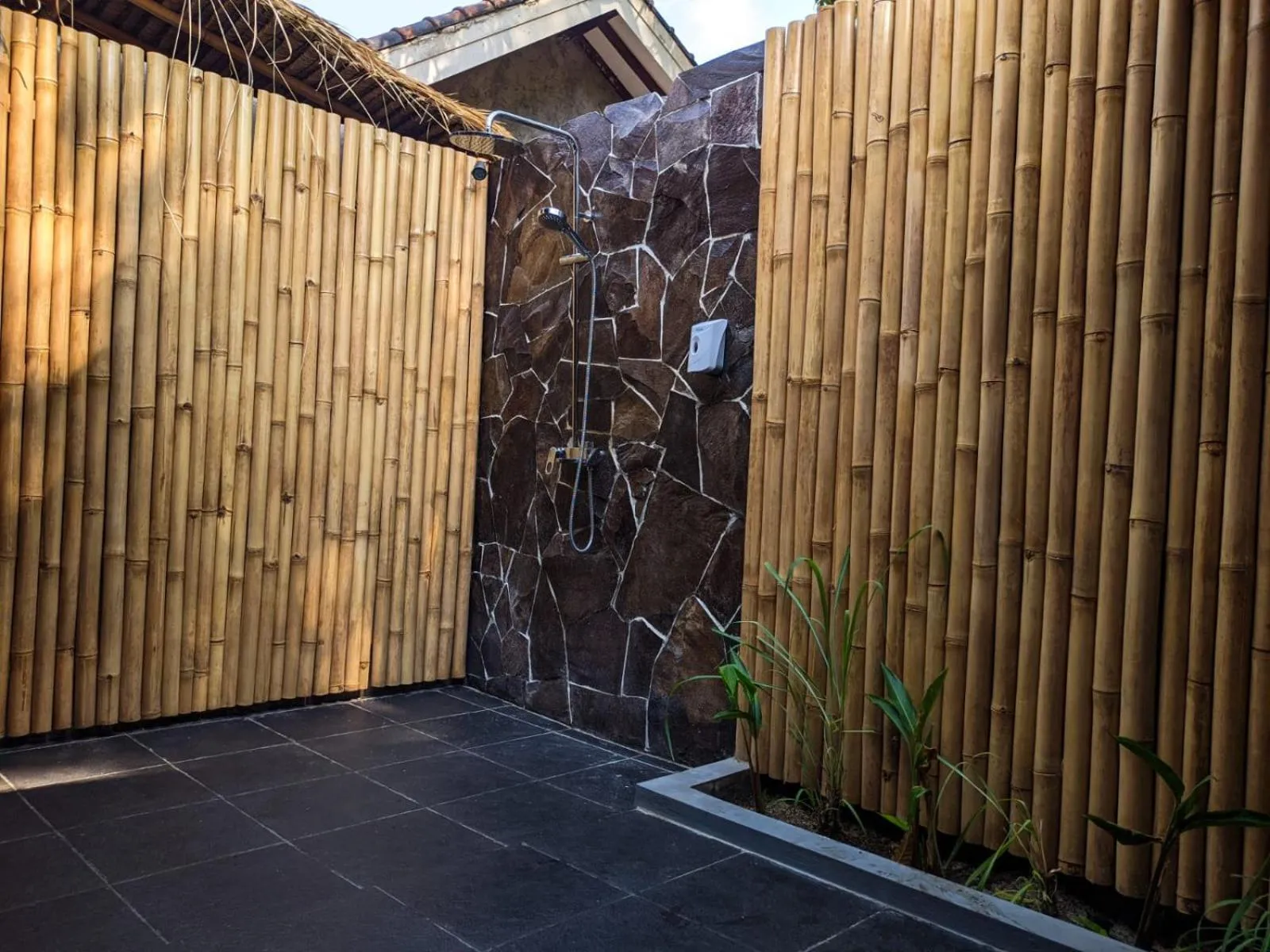 Shower in RaCottage Mandalika