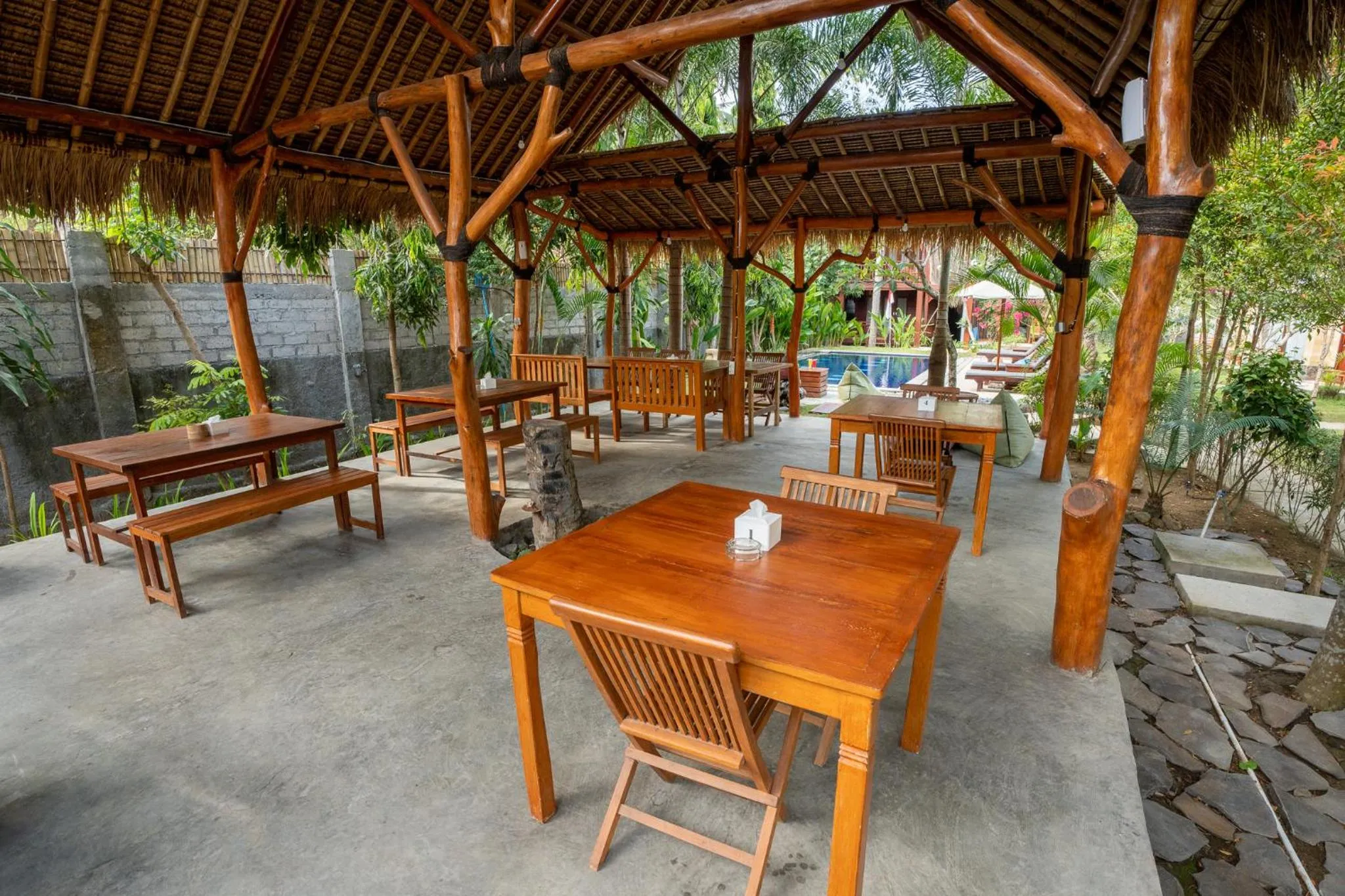 Restaurant/places to eat in RaCottage Mandalika