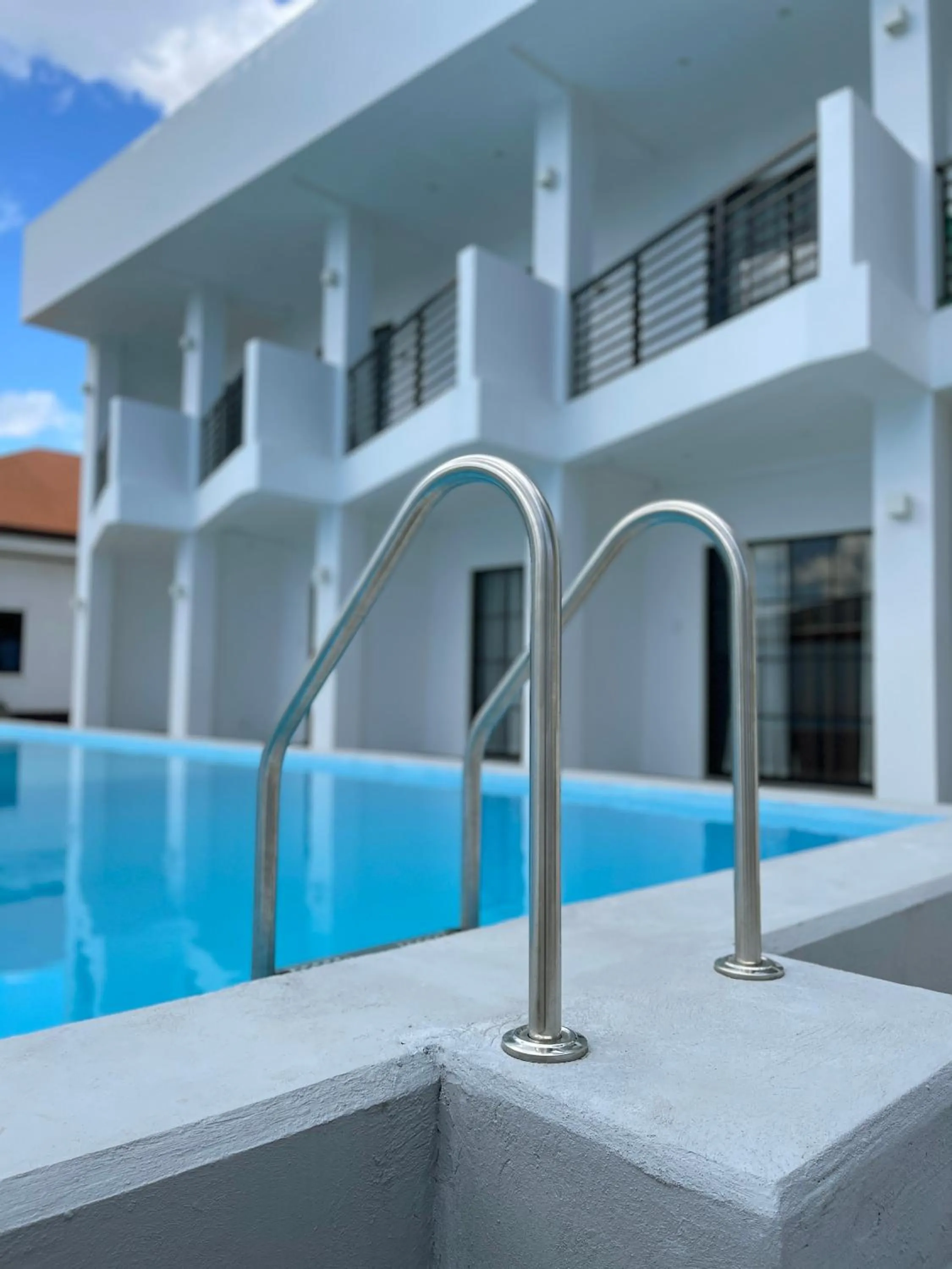 Swimming pool in Oceanism海洋主义潜水度假酒店