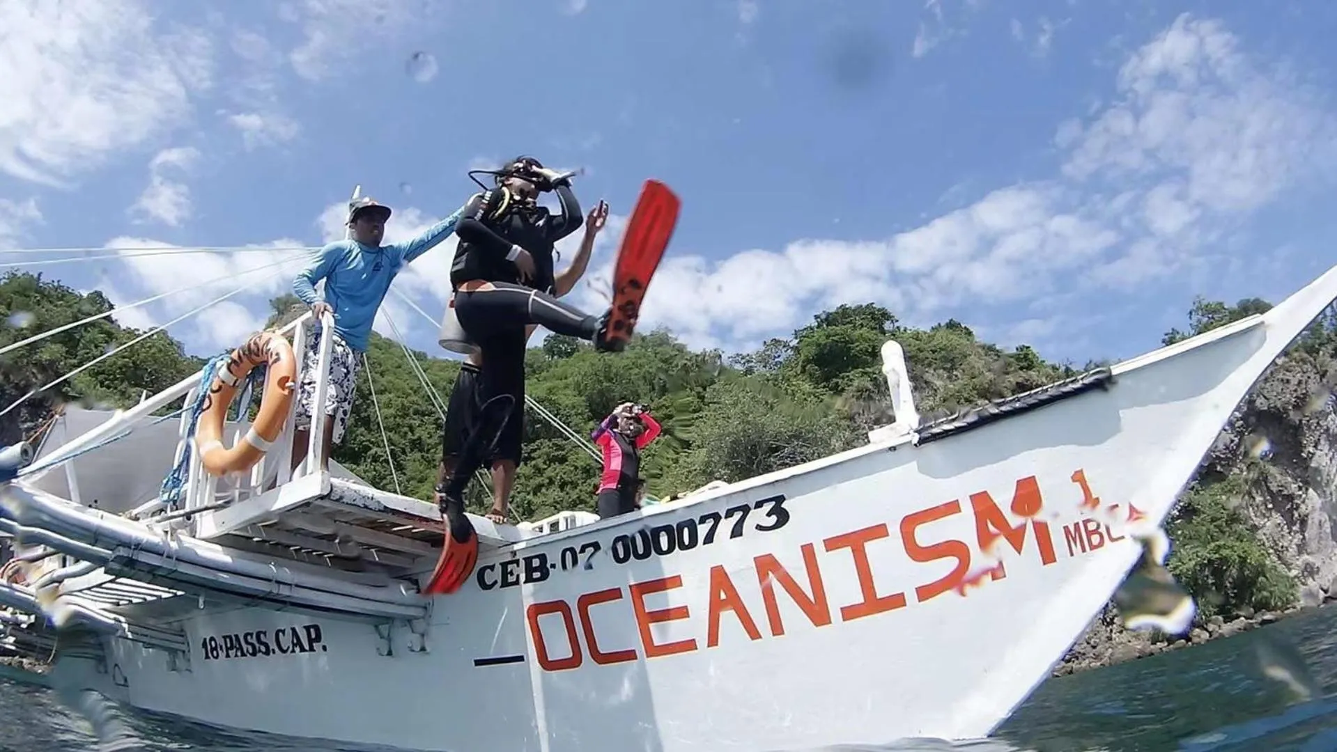 People in Oceanism海洋主义潜水度假酒店