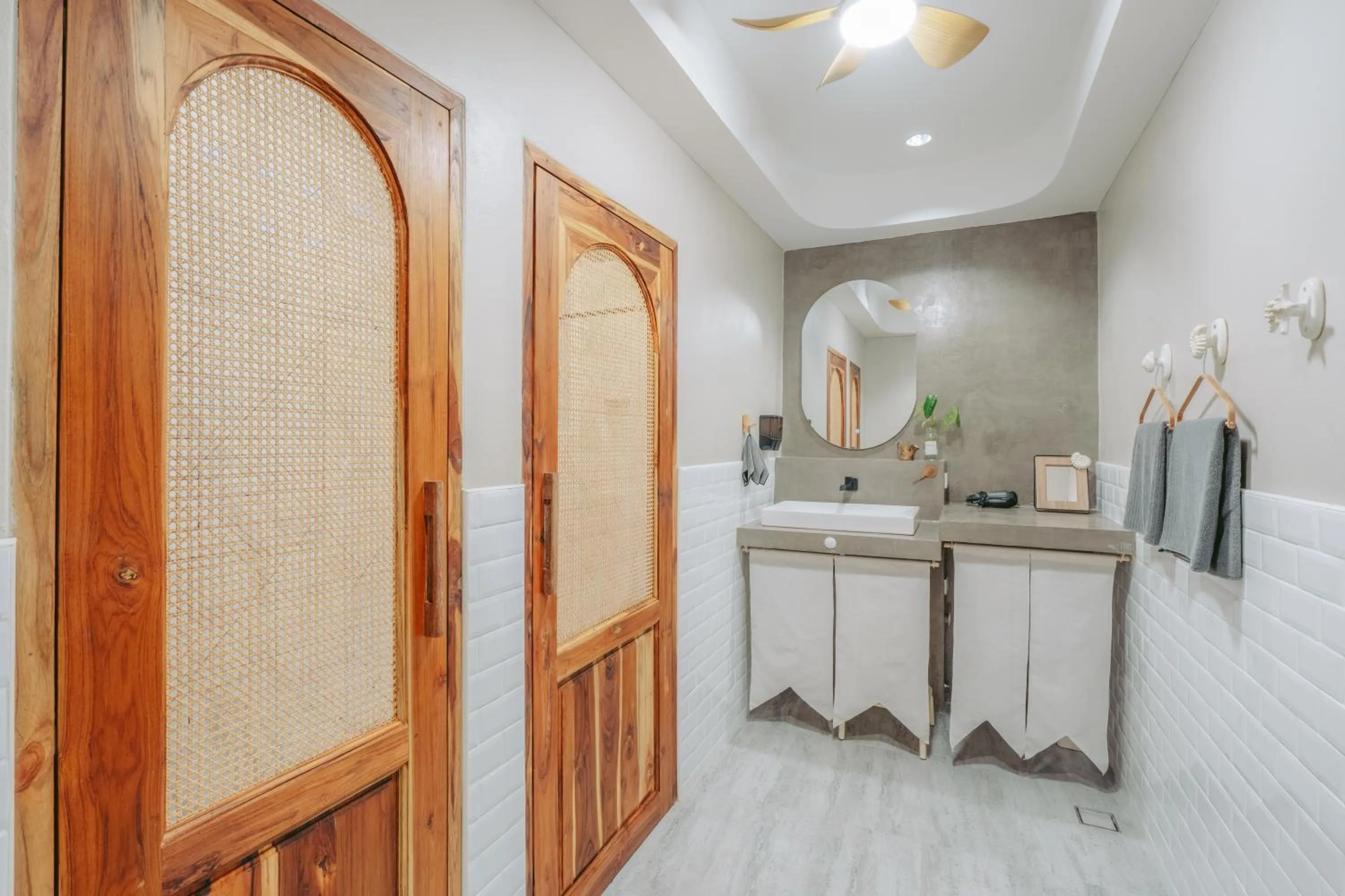 Bathroom in Dokdin's Family