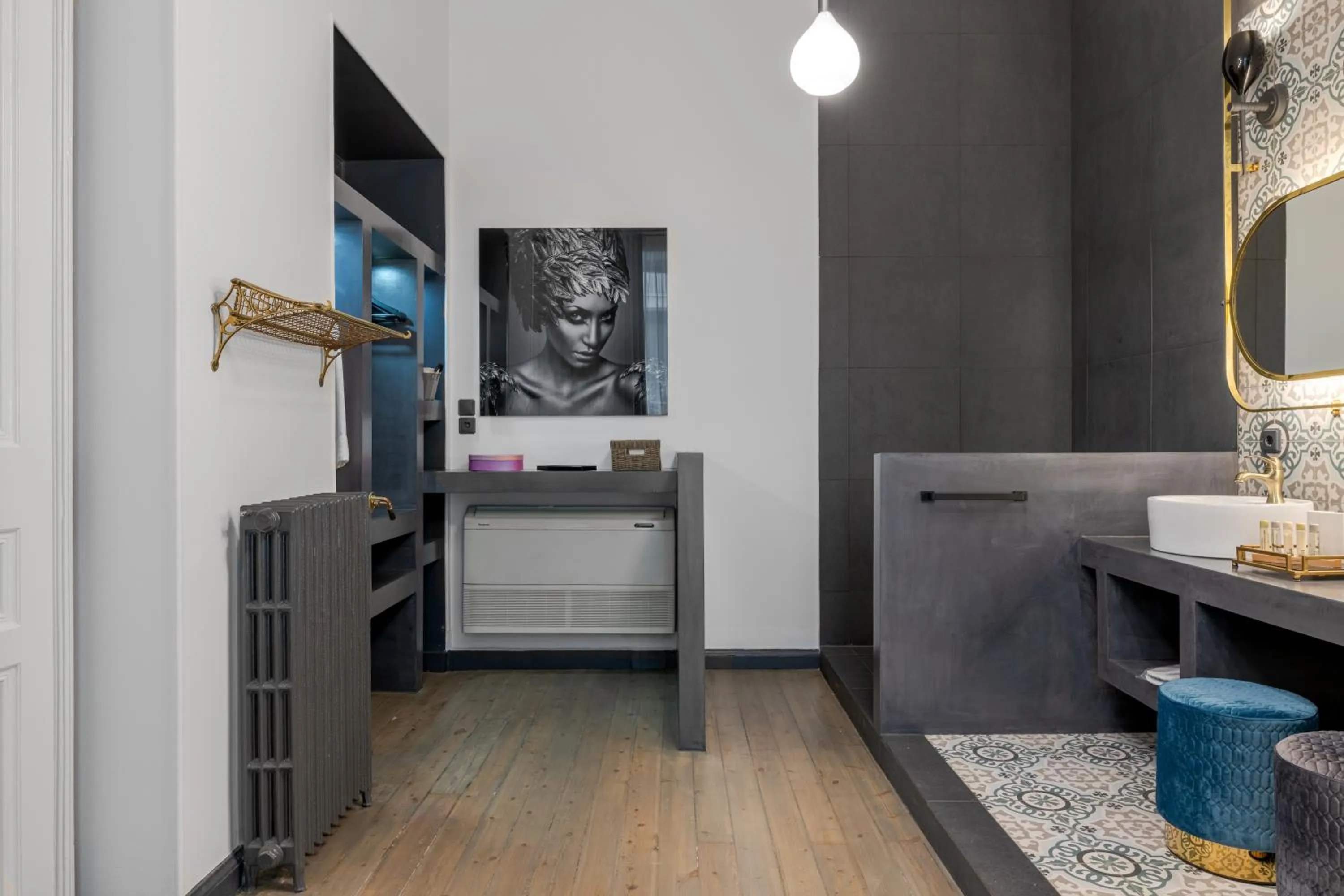 Bathroom in 2 Mazi Suites