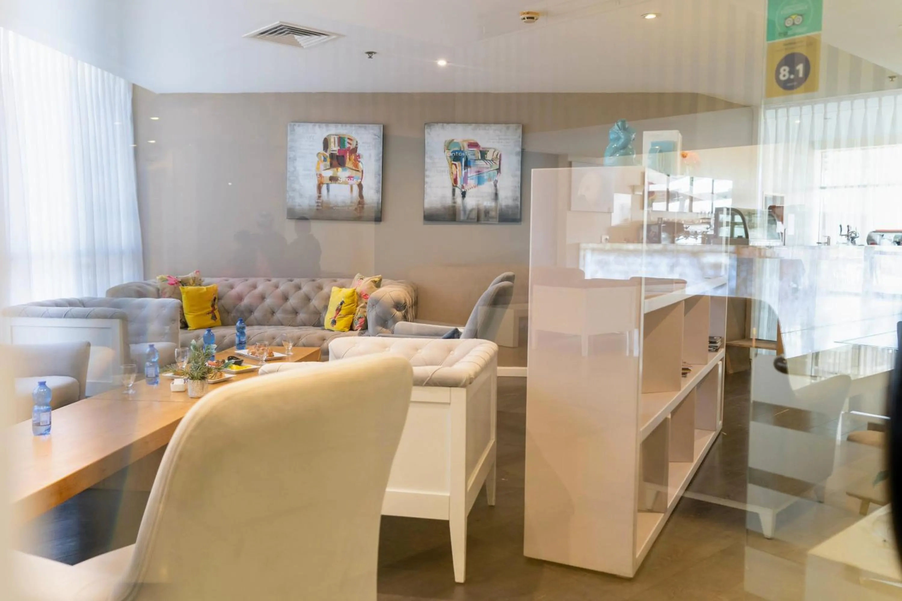 Lounge or bar in Tamara Ashkelon Hotel