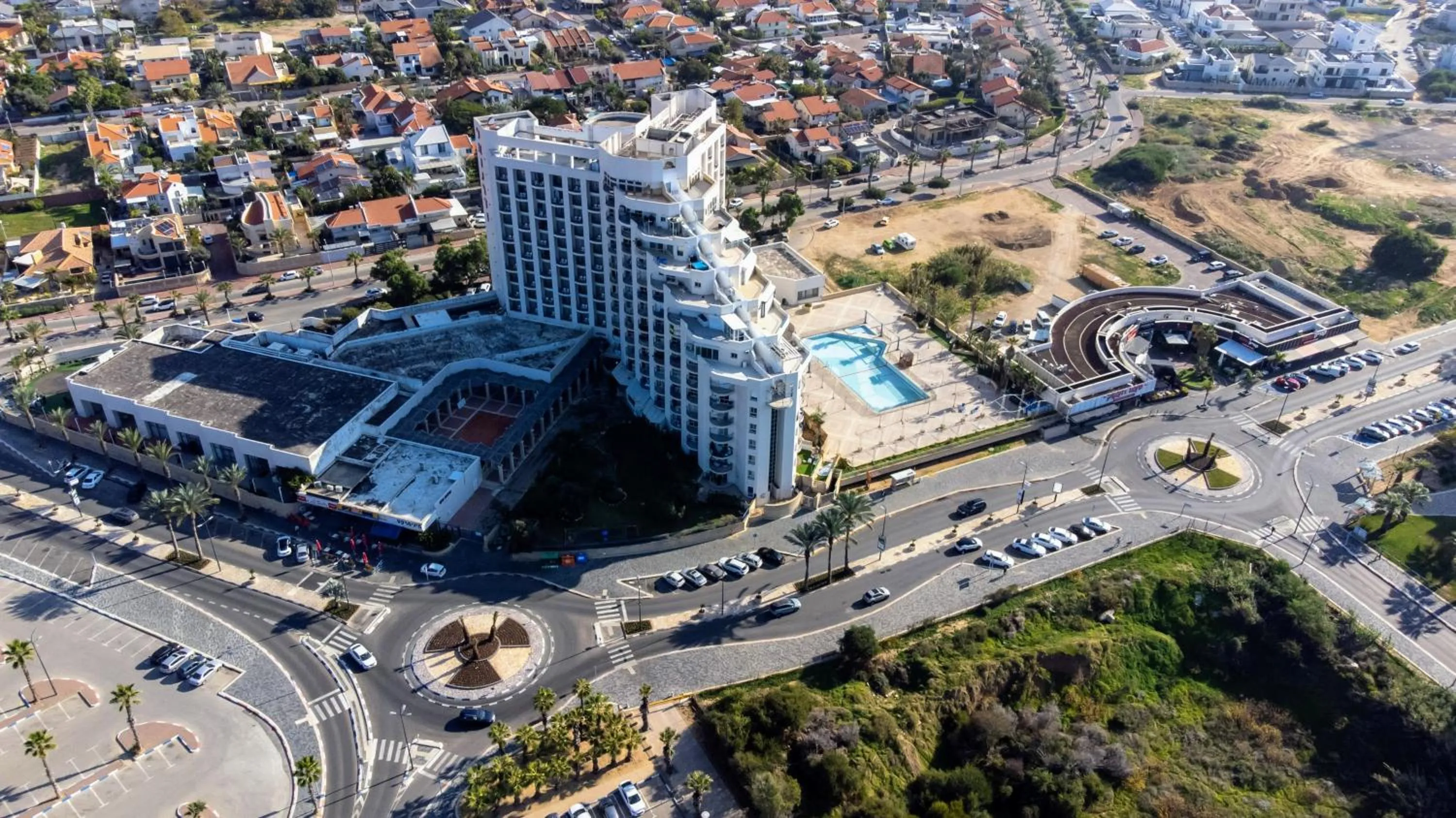 Property building in Tamara Ashkelon Hotel