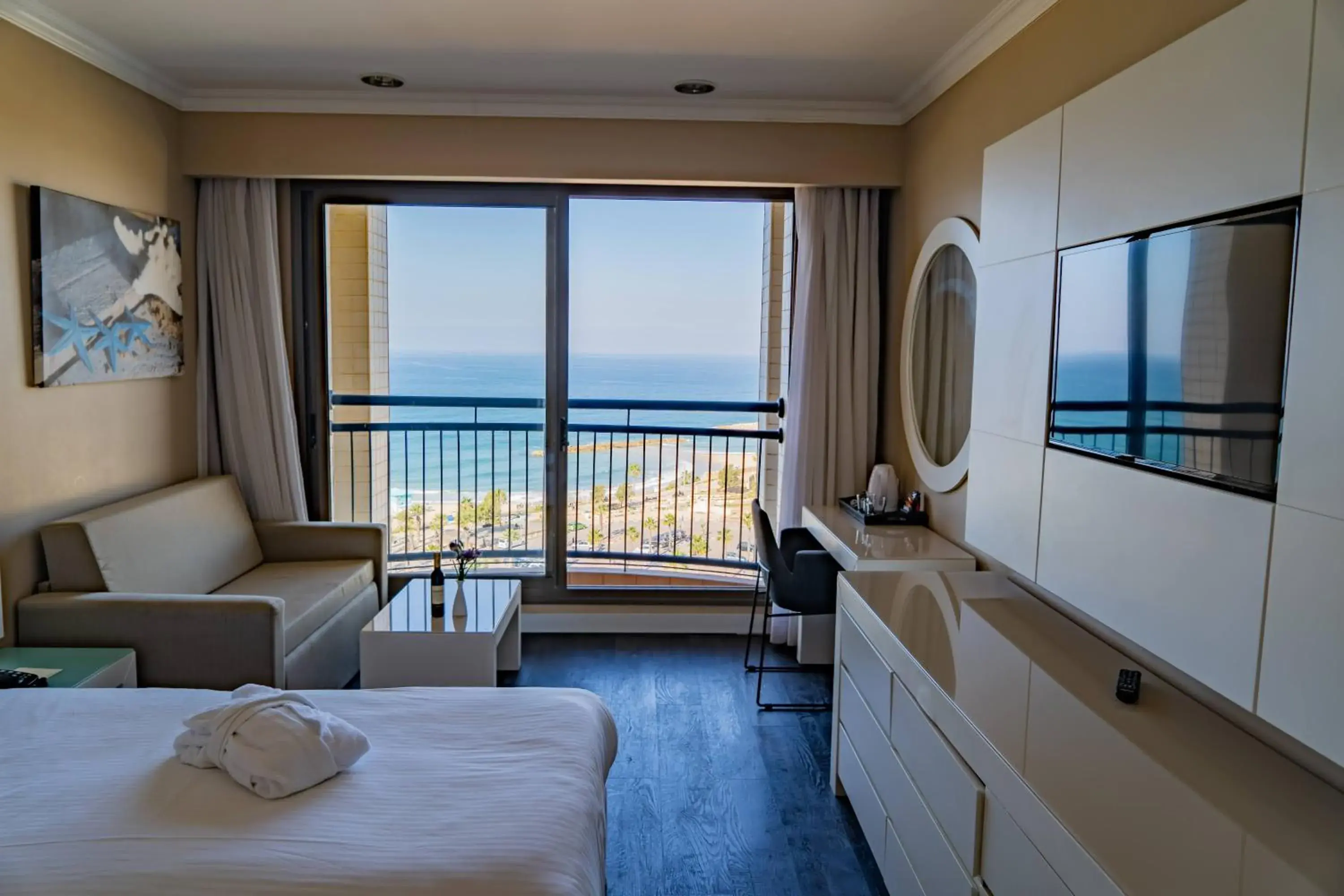 Executive Double or Twin Room in Tamara Ashkelon Hotel Executive Double or Twin Room in Tamara Ashkelon Hotel