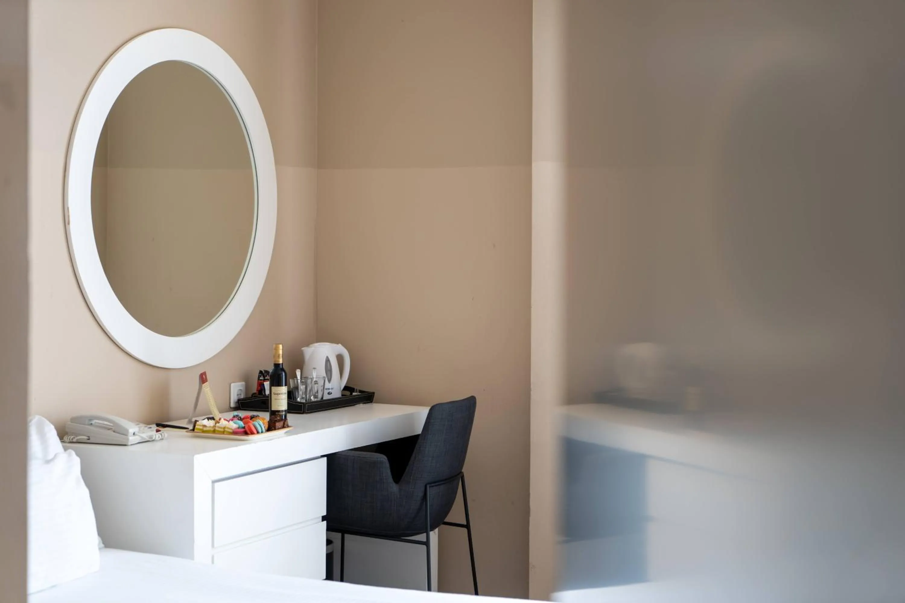 Seating area in Tamara Ashkelon Hotel