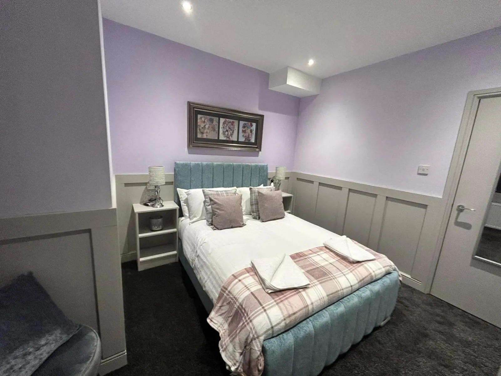 Bedroom, Bed in Sugar Hill Suite by Sasco Apartments