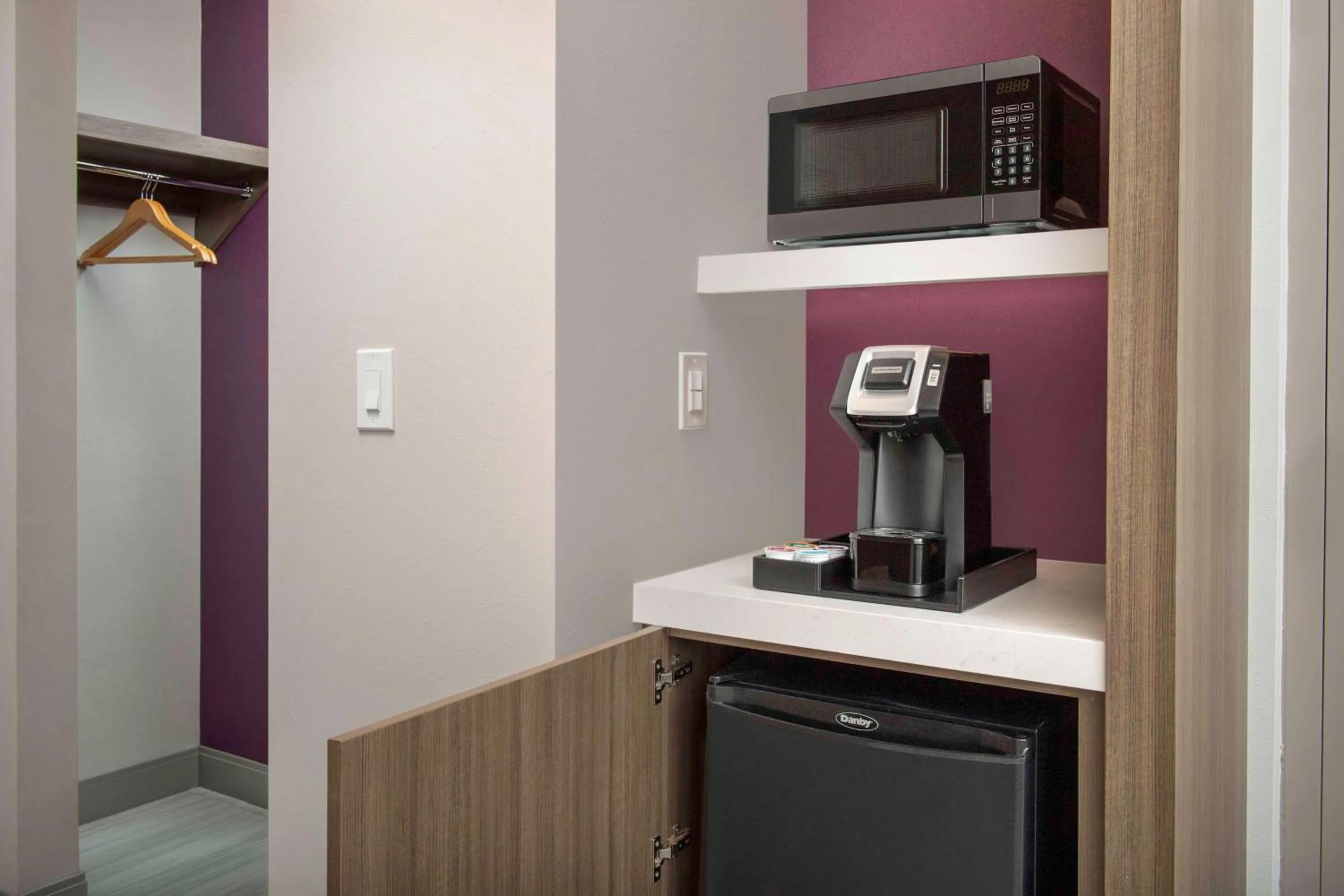 Photo of the whole room in Hilton Garden Inn Pensacola Downtown